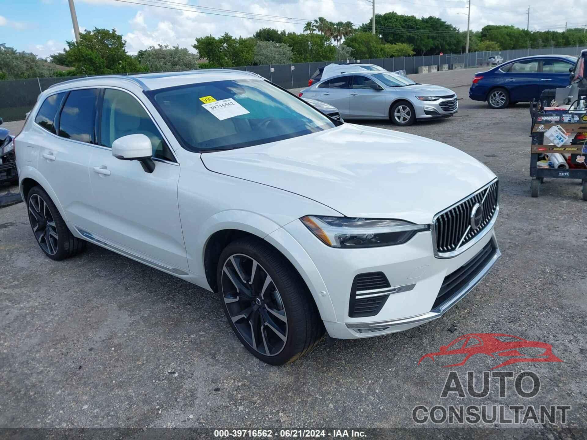 VOLVO XC60 2023 - YV4L12RF6P1380315