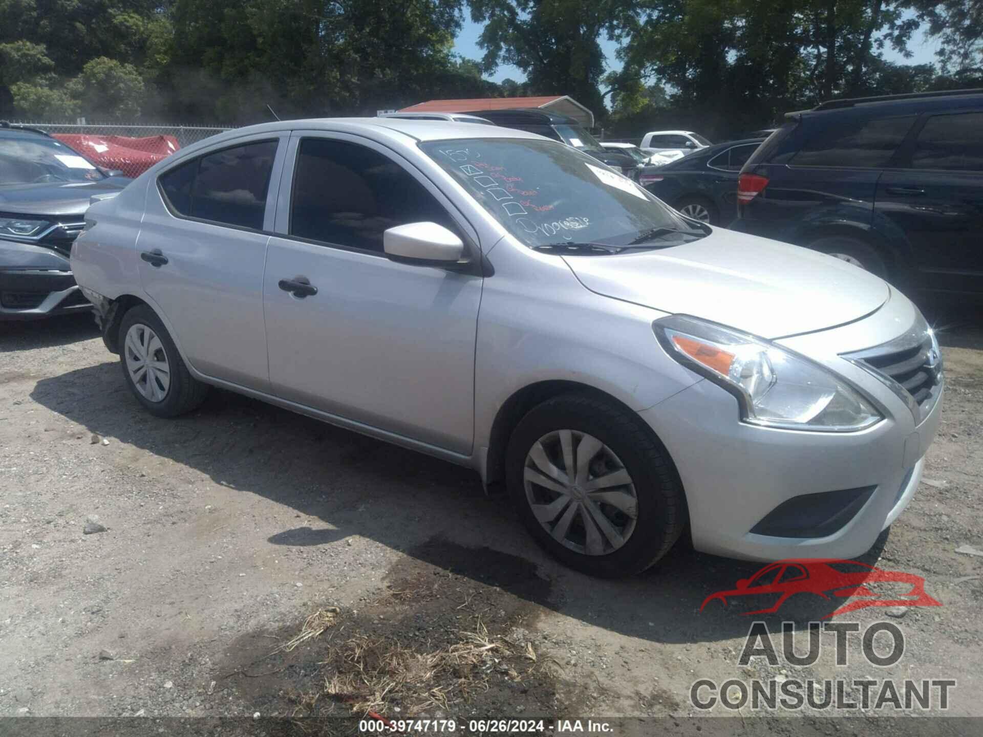 NISSAN VERSA 2017 - 3N1CN7AP5HL908612