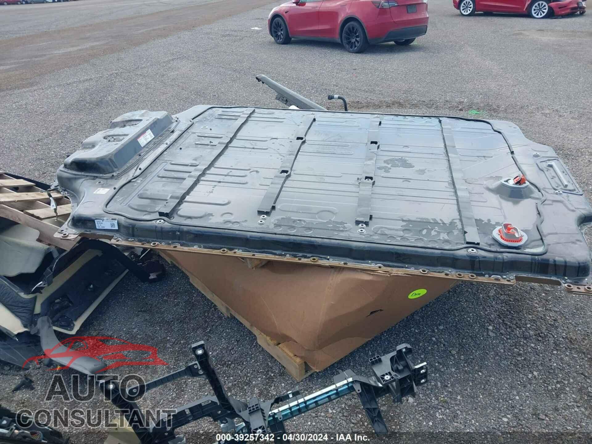 TESLA MODEL S 2023 - 5YJSA1E68PF510231