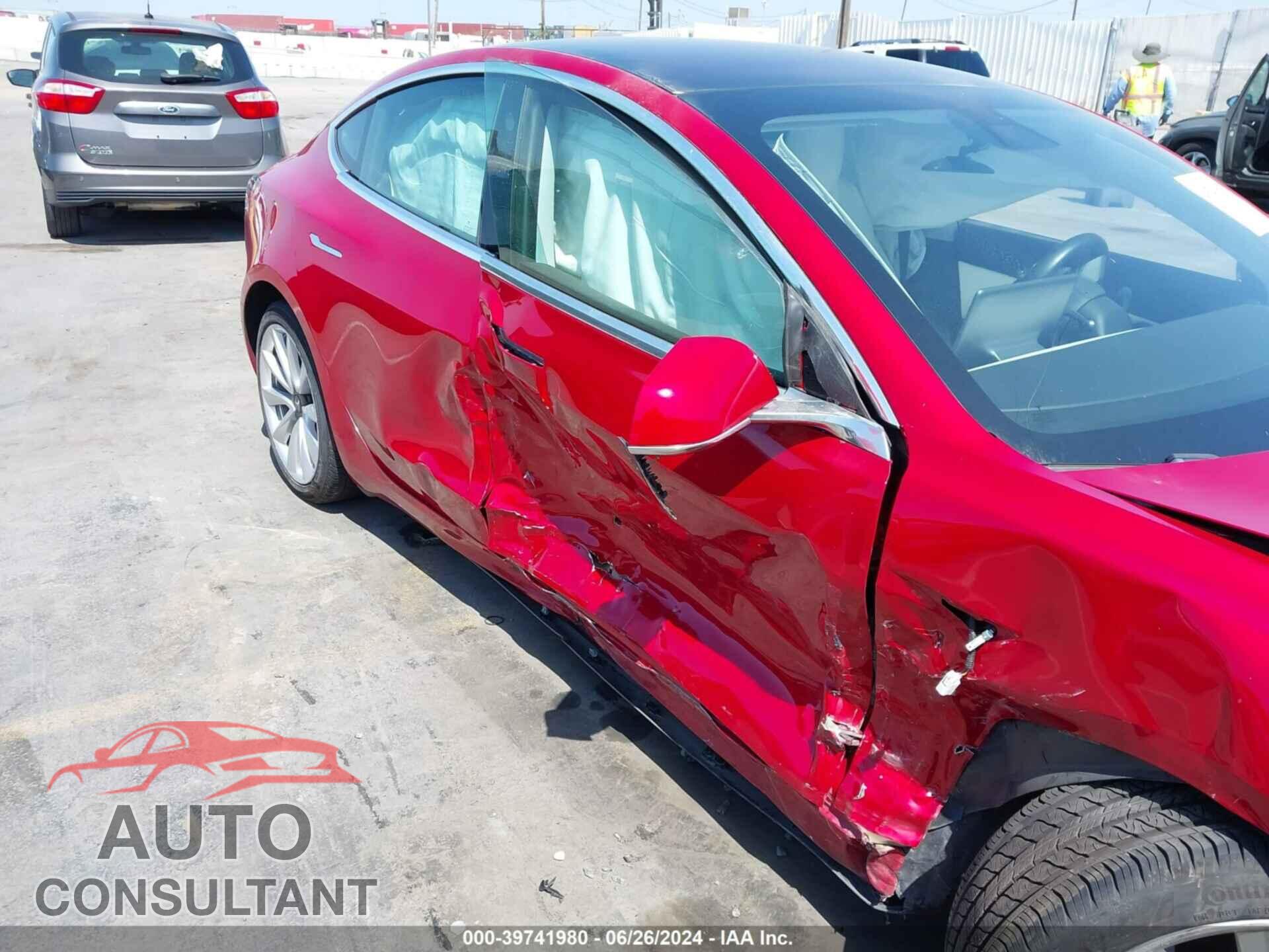 TESLA MODEL 3 2019 - 5YJ3E1EB2KF391865