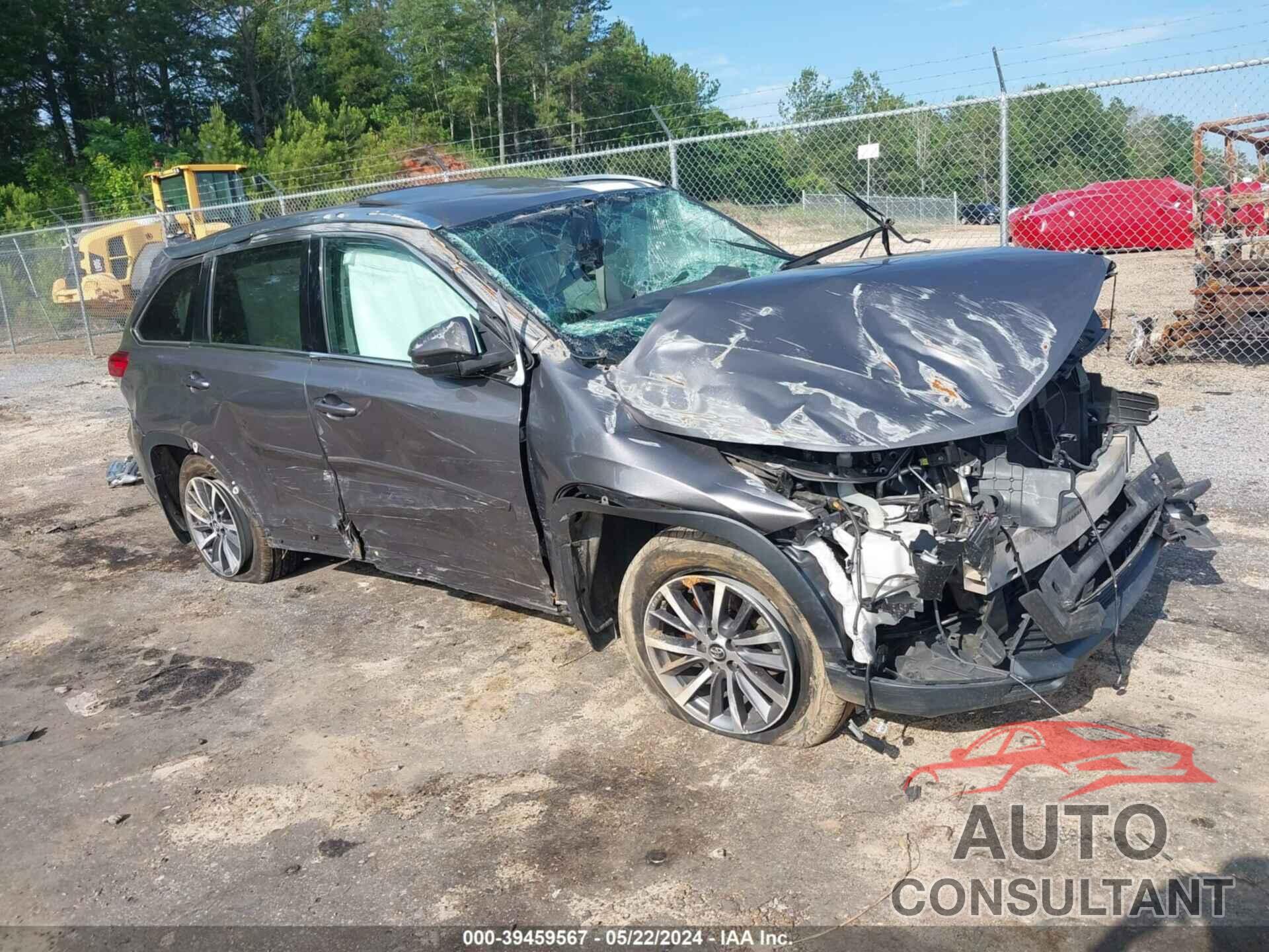 TOYOTA HIGHLANDER 2017 - 5TDKZRFH2HS524825