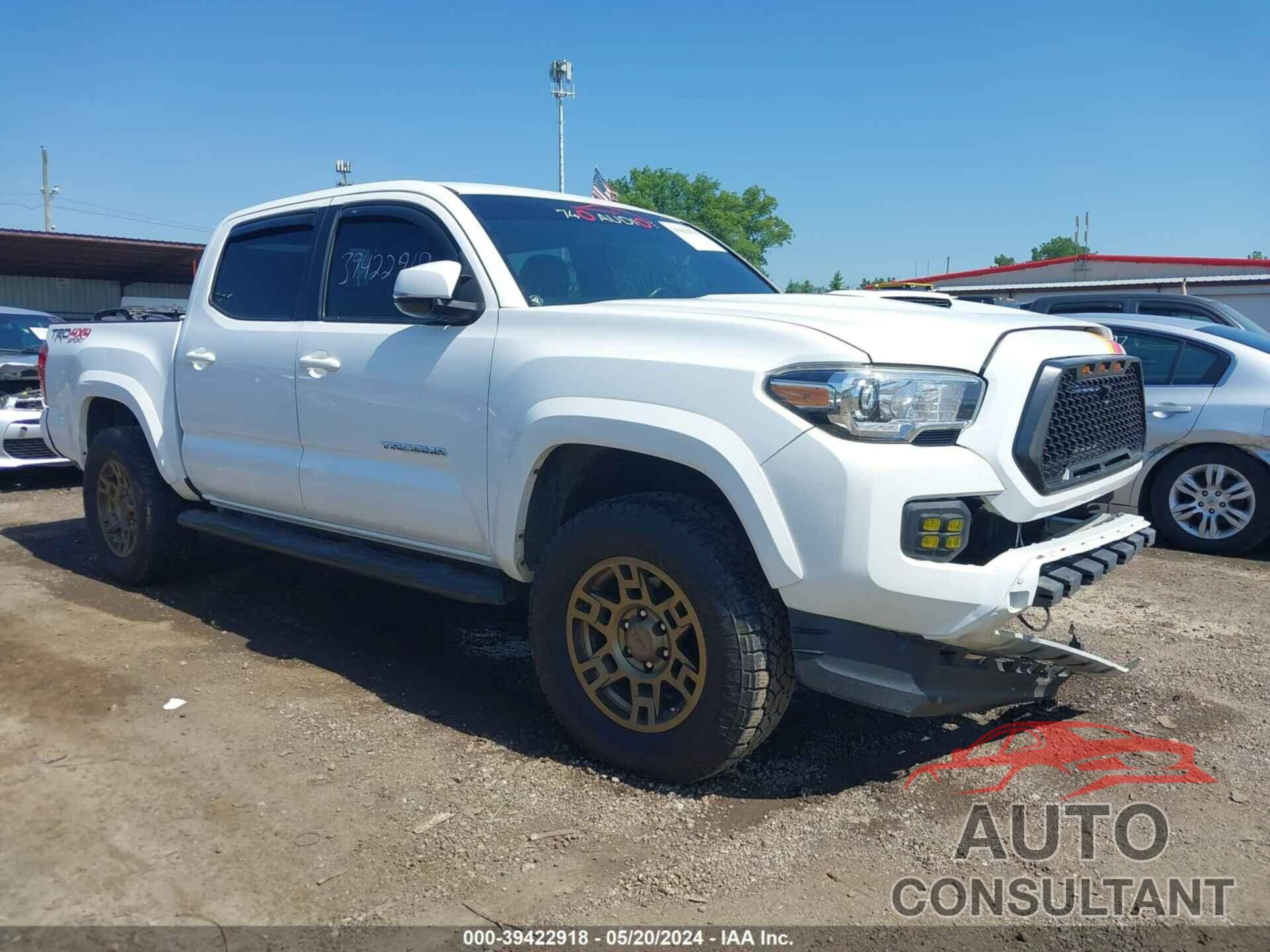 TOYOTA TACOMA 2017 - 5TFCZ5AN6HX091854