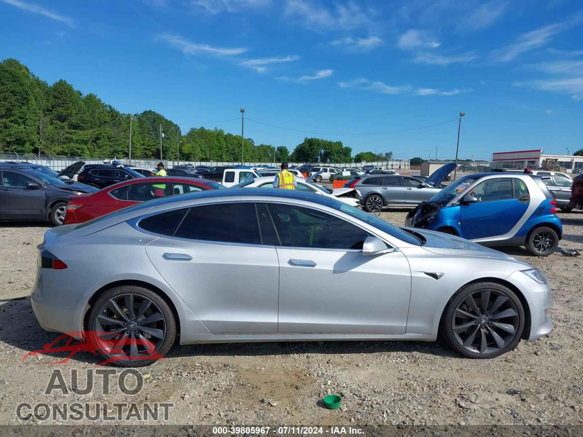 TESLA MODEL S 2016 - 5YJSA1E14GF171021