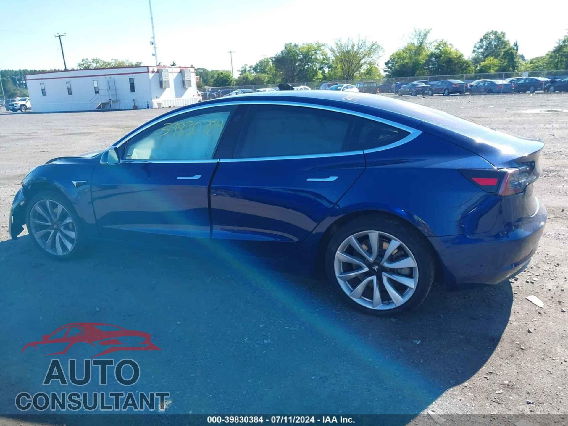 TESLA MODEL 3 2018 - 5YJ3E1EA5JF009866