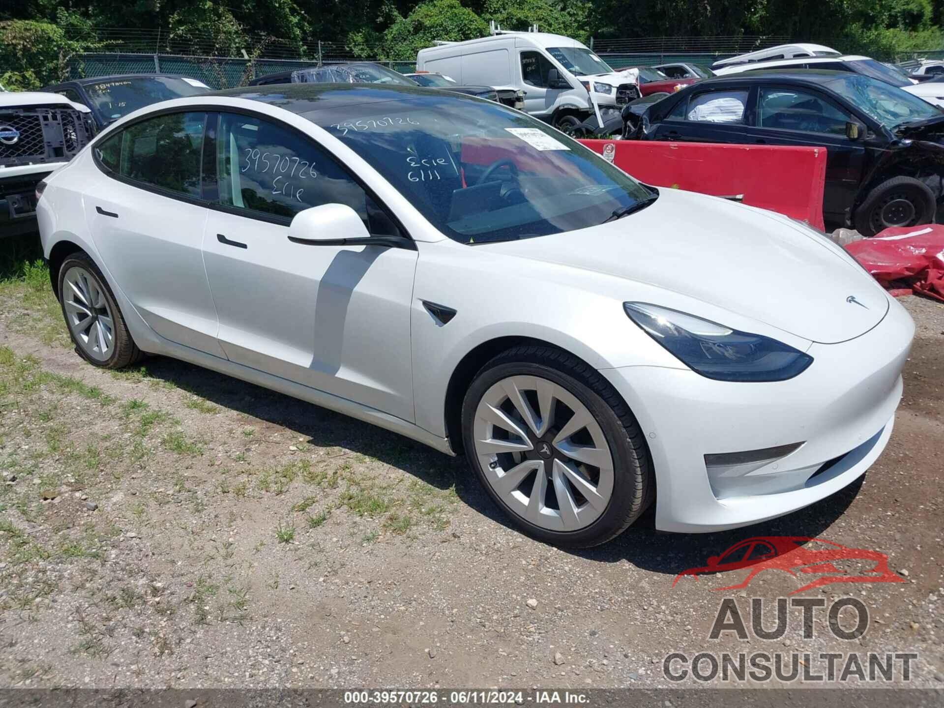 TESLA MODEL 3 2022 - 5YJ3E1EA7NF345234