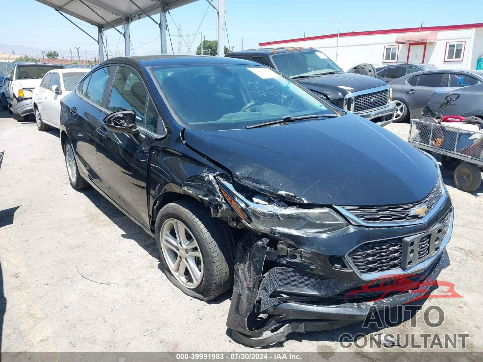 CHEVROLET CRUZE 2017 - 1G1BE5SM2H7108929