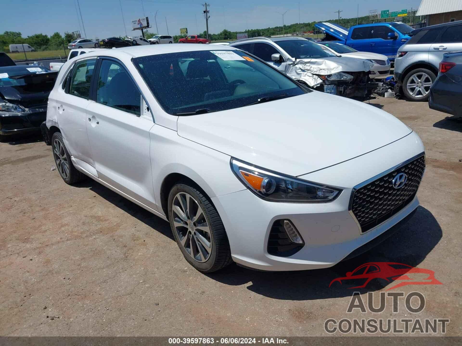 HYUNDAI ELANTRA GT 2018 - KMHH35LE7JU025563