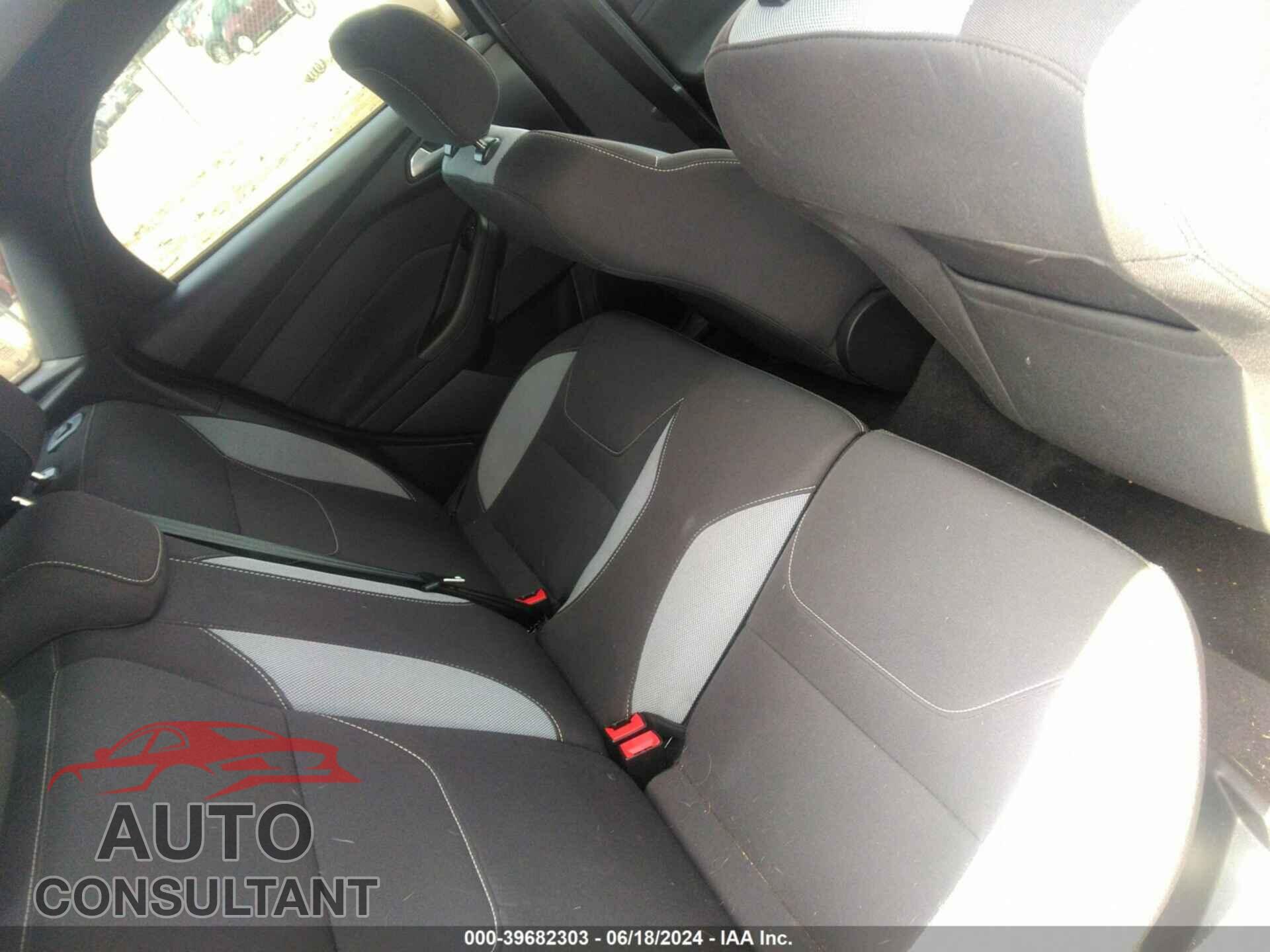 FORD FOCUS ST 2017 - 1FADP3L95HL336932