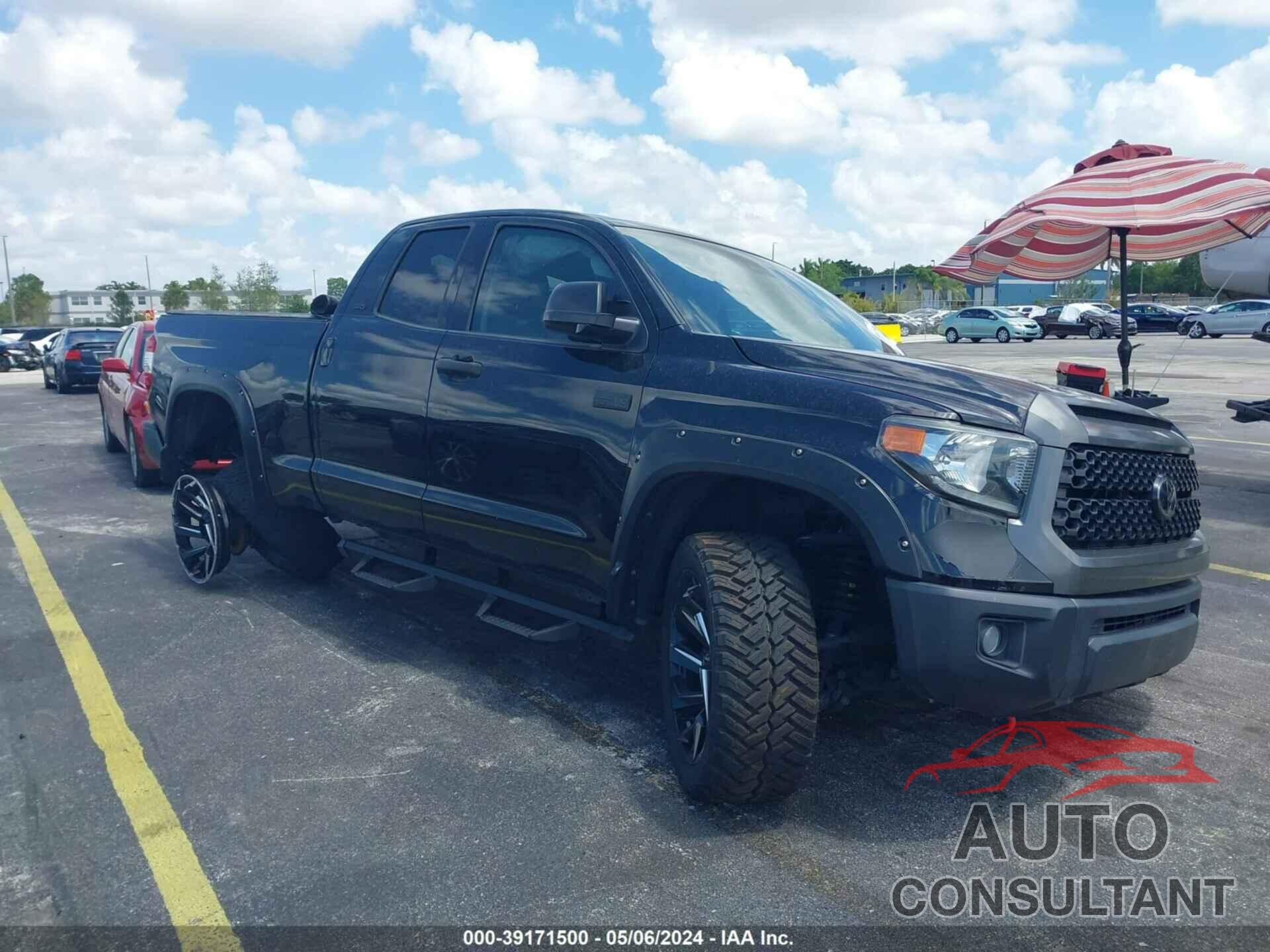 TOYOTA TUNDRA 2019 - 5TFRM5F17KX142638