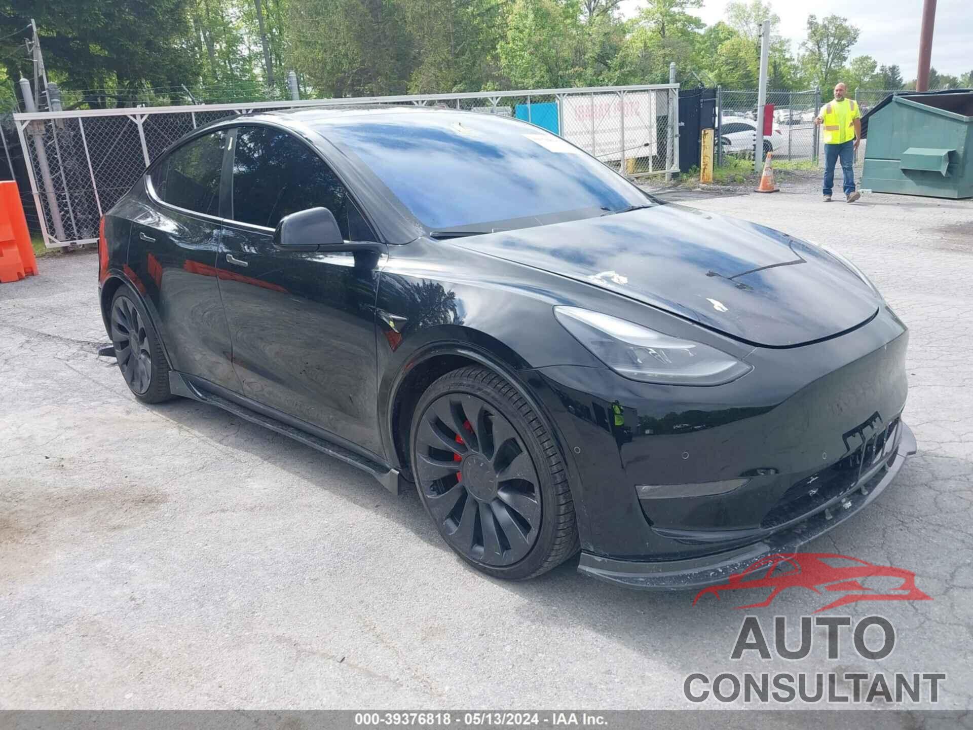 TESLA MODEL Y 2022 - 7SAYGDEFXNF545847