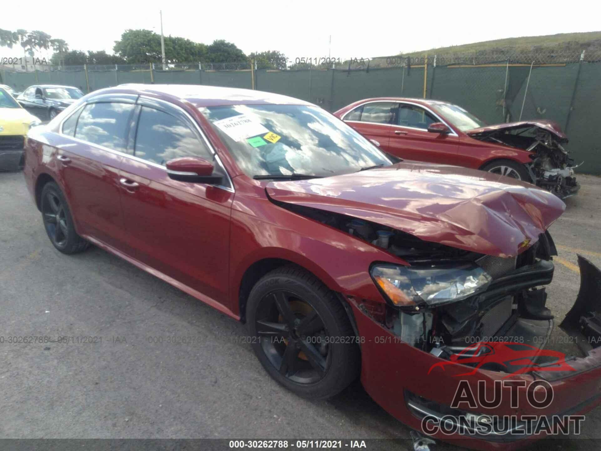 VOLKSWAGEN PASSAT 2015 - 1VWAS7A30FC090867