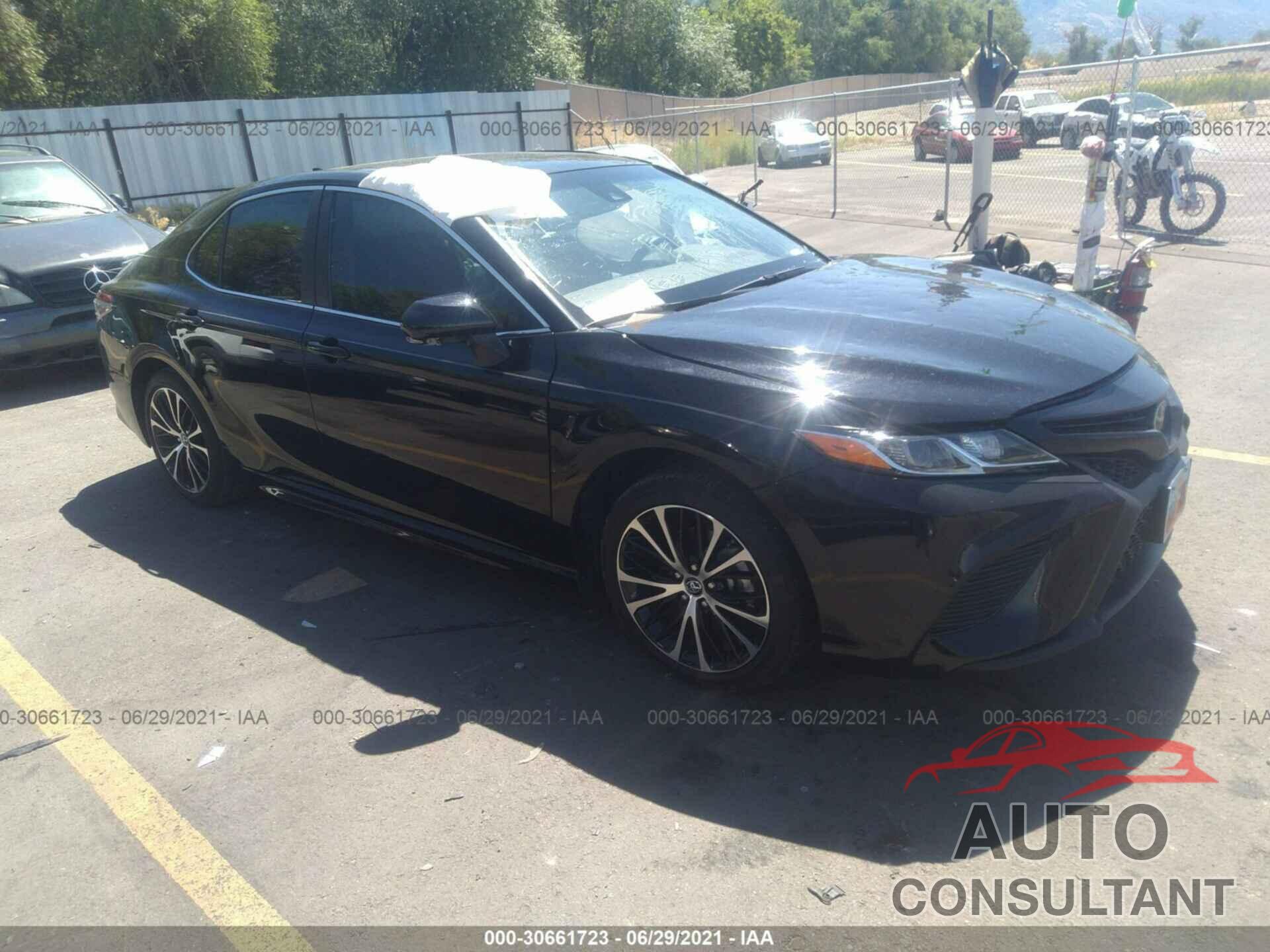 TOYOTA CAMRY 2019 - 4T1B11HK2KU694554
