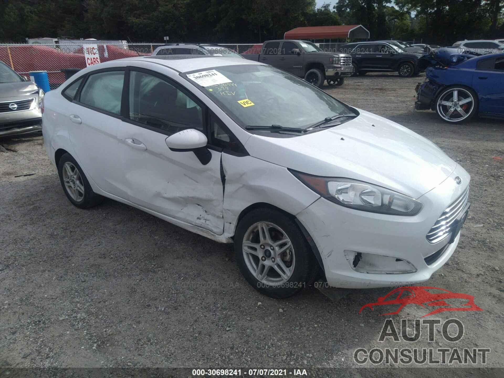 FORD FIESTA 2018 - 3FADP4BJ9JM133564