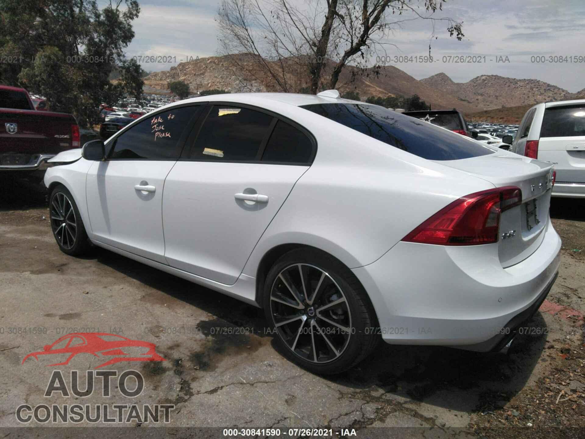 VOLVO S60 2017 - YV126MFL3H2425285