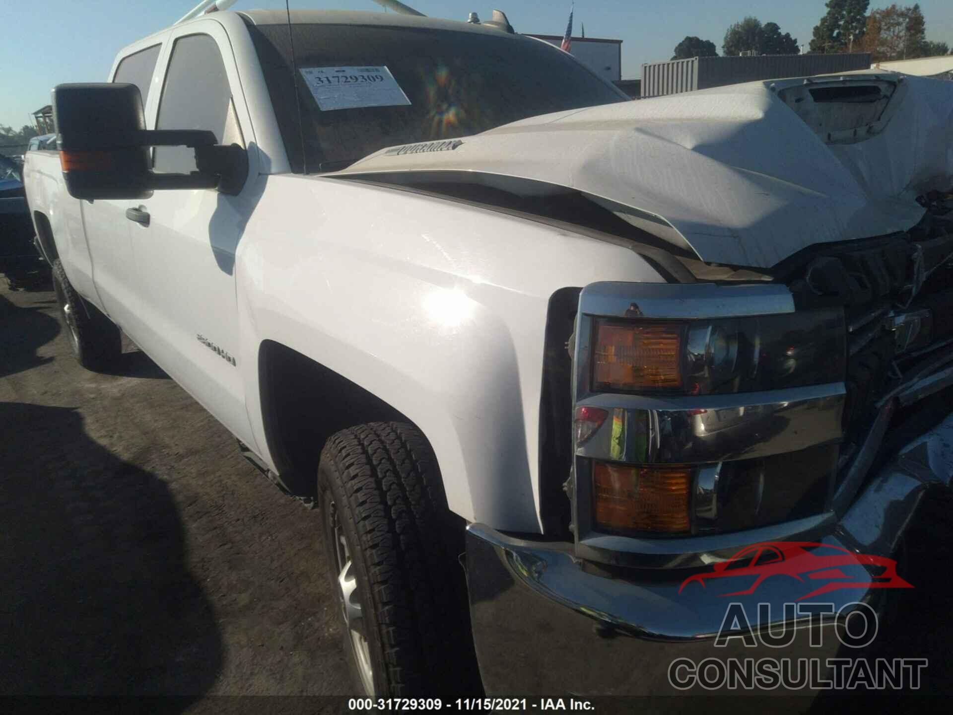 CHEVROLET SILVERADO 2500HD 2018 - 1GC1KUEY9JF260304