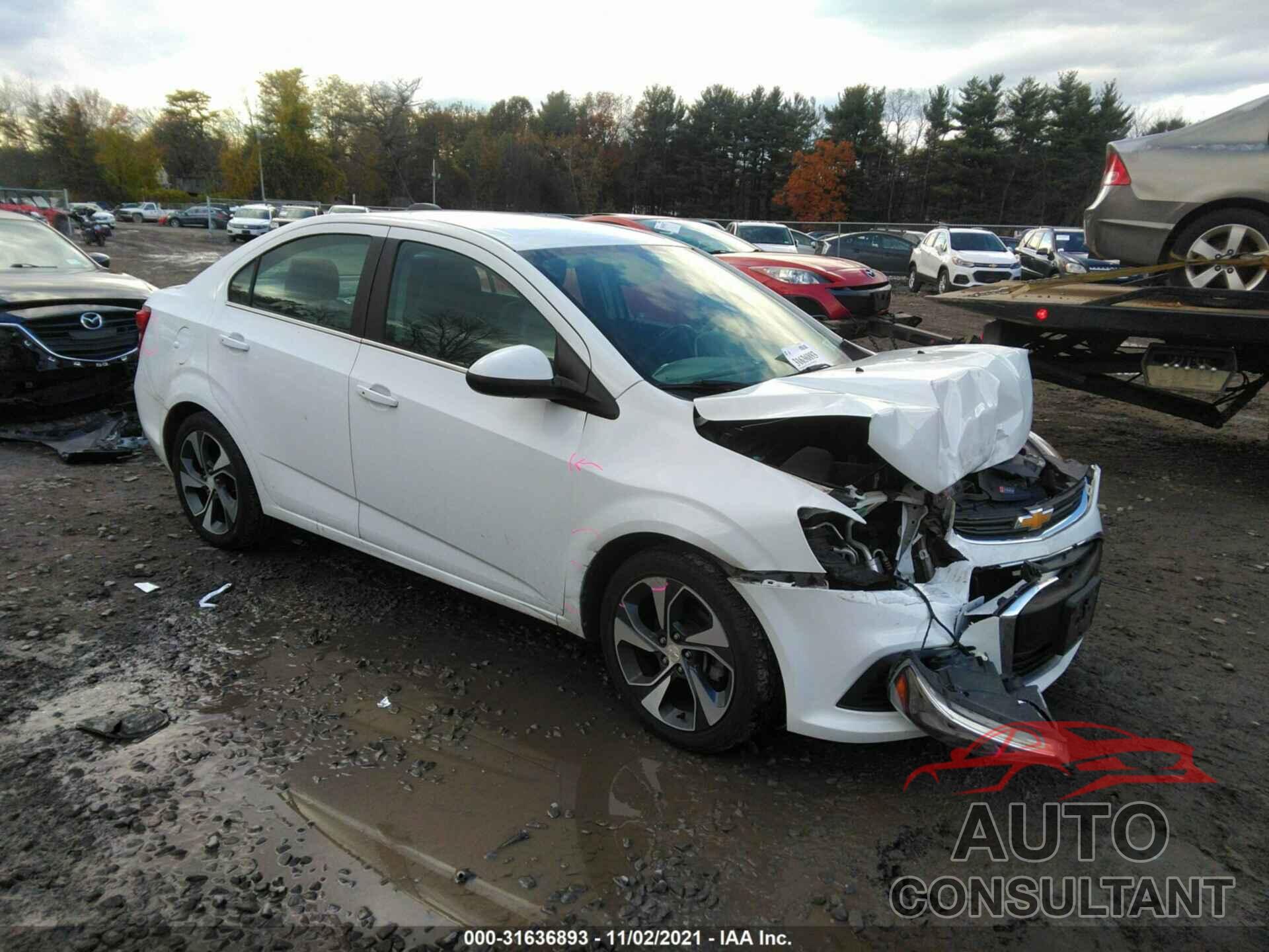 CHEVROLET SONIC 2017 - 1G1JF5SB2H4134598