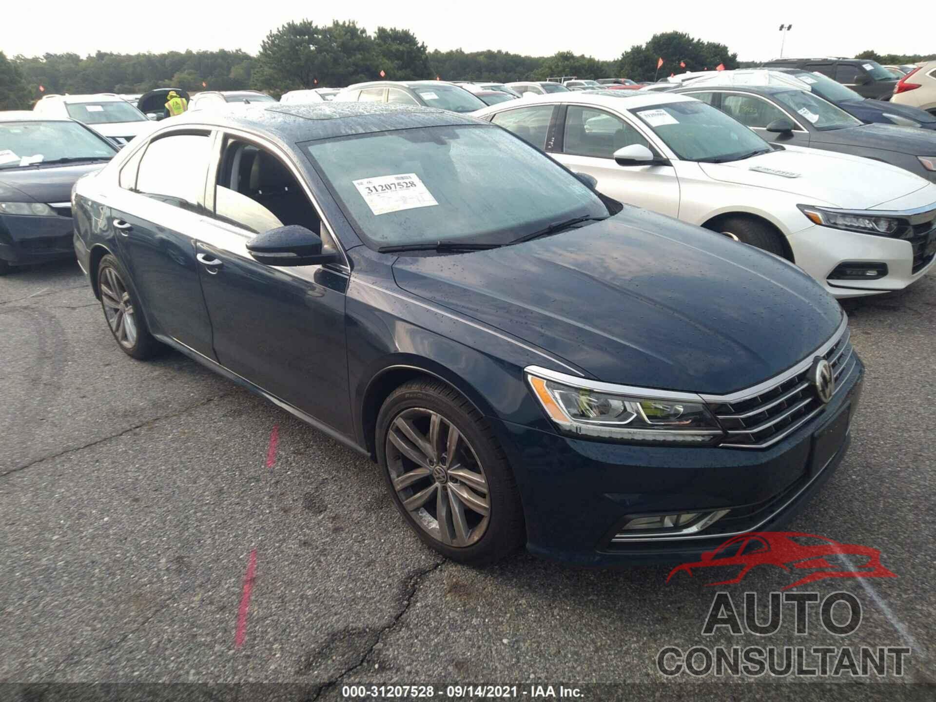 VOLKSWAGEN PASSAT 2018 - 1VWBA7A39JC003824