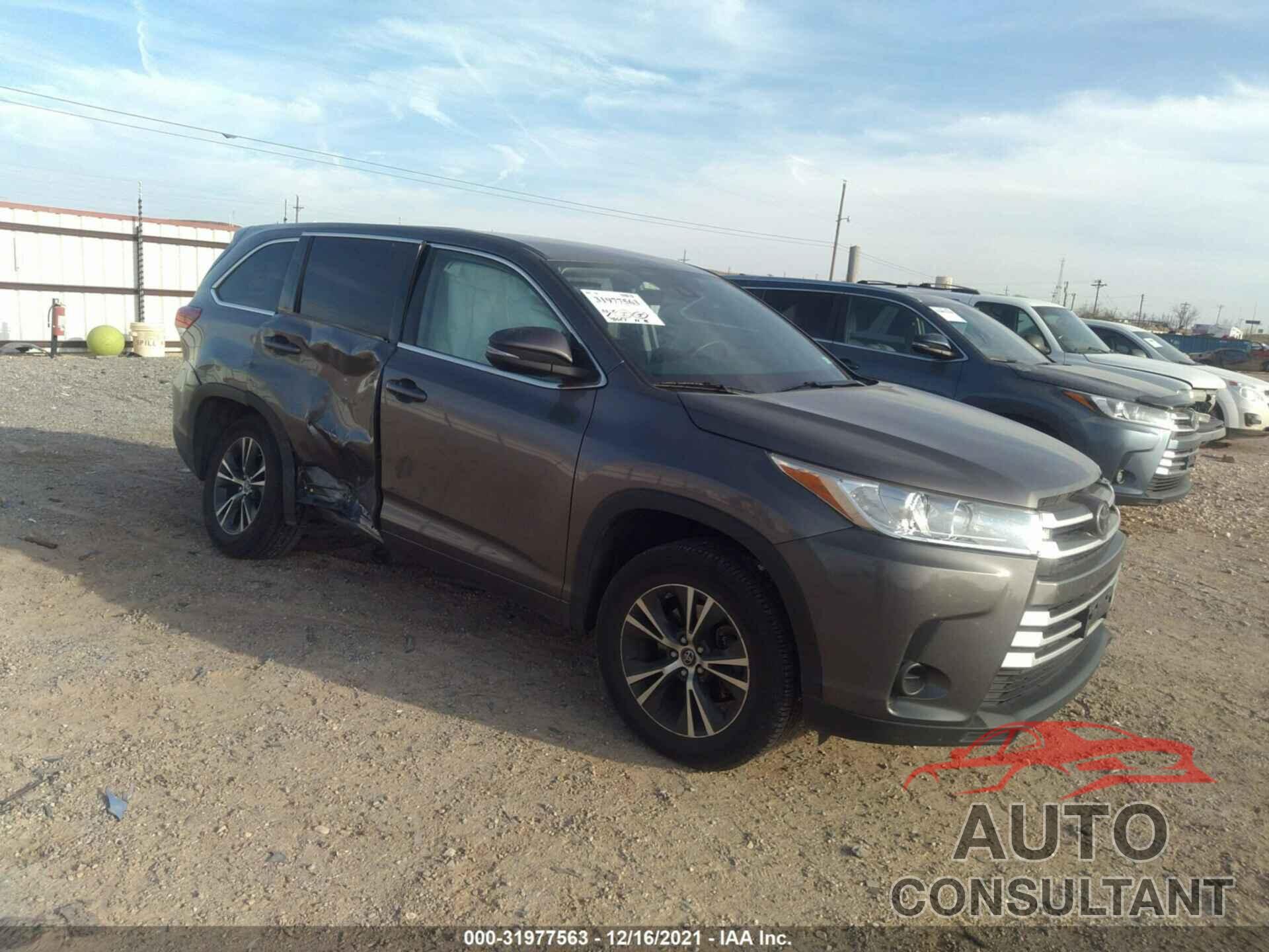 TOYOTA HIGHLANDER 2018 - 5TDZZRFH2JS236985