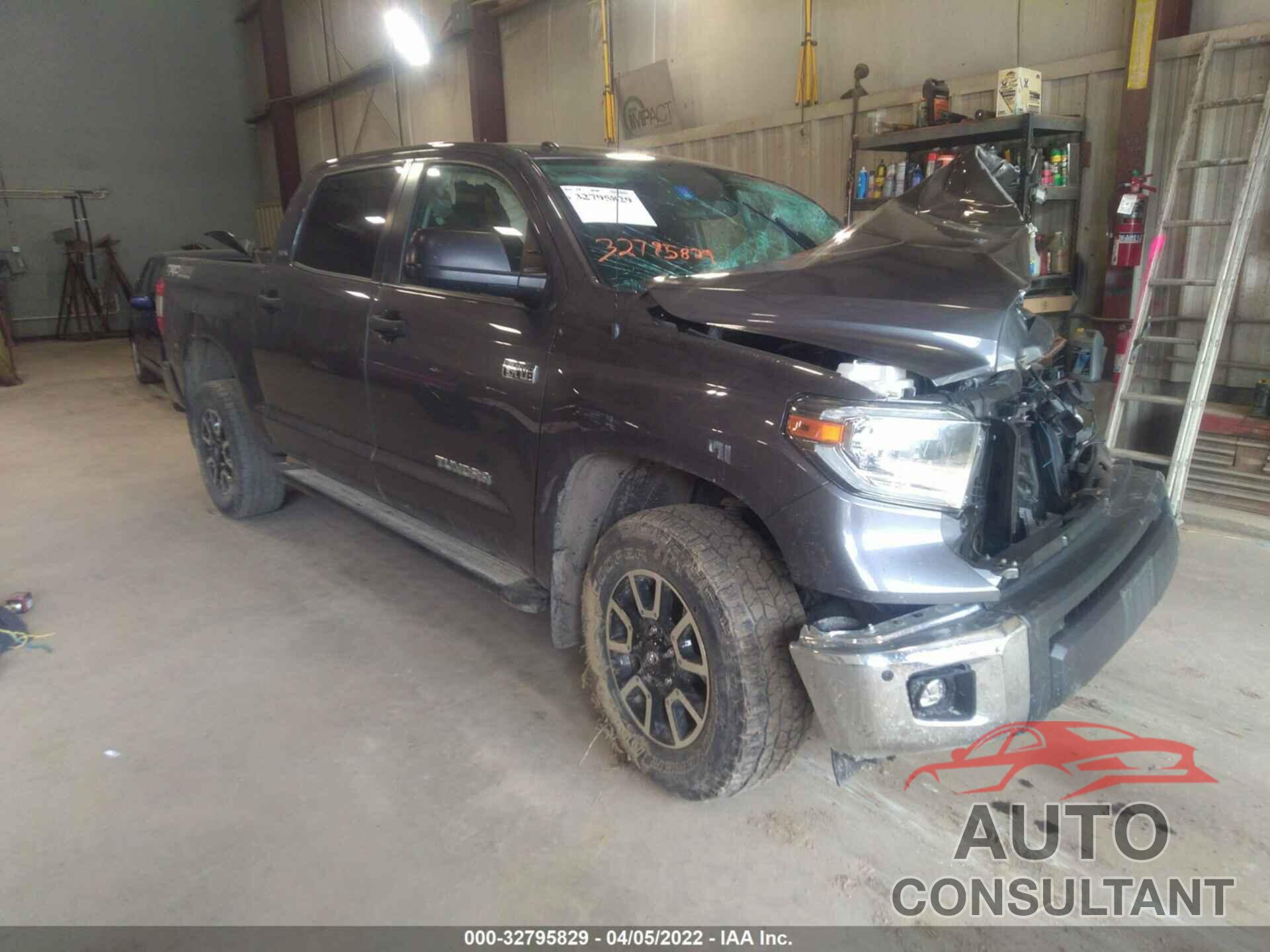 TOYOTA TUNDRA 4WD 2018 - 5TFDY5F13JX707223