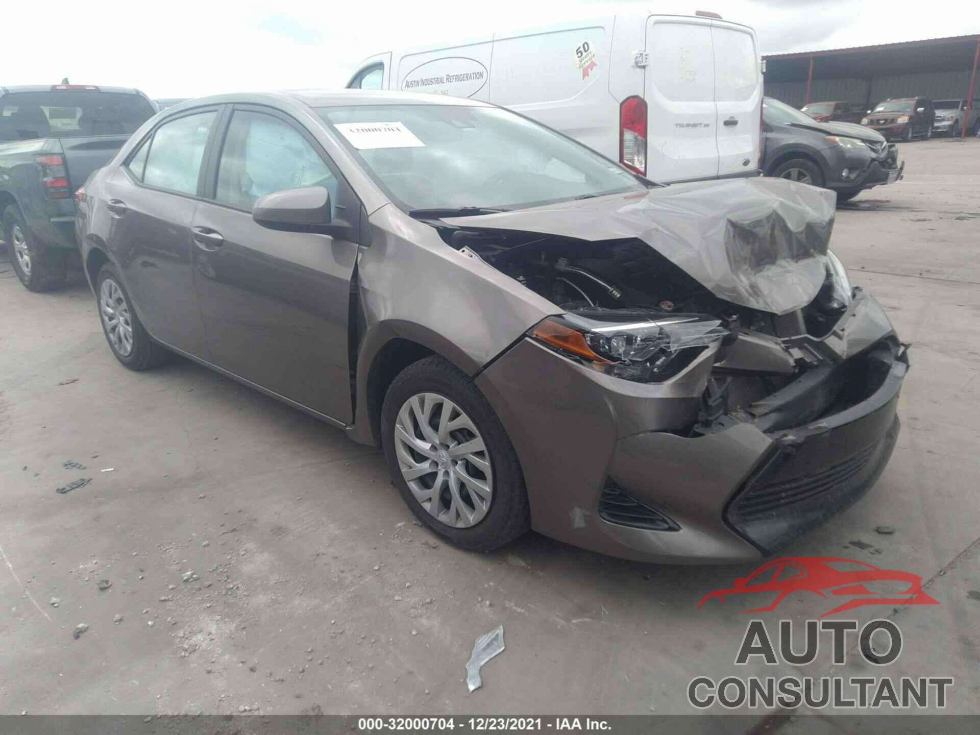 TOYOTA COROLLA 2018 - 2T1BURHEXJC100440