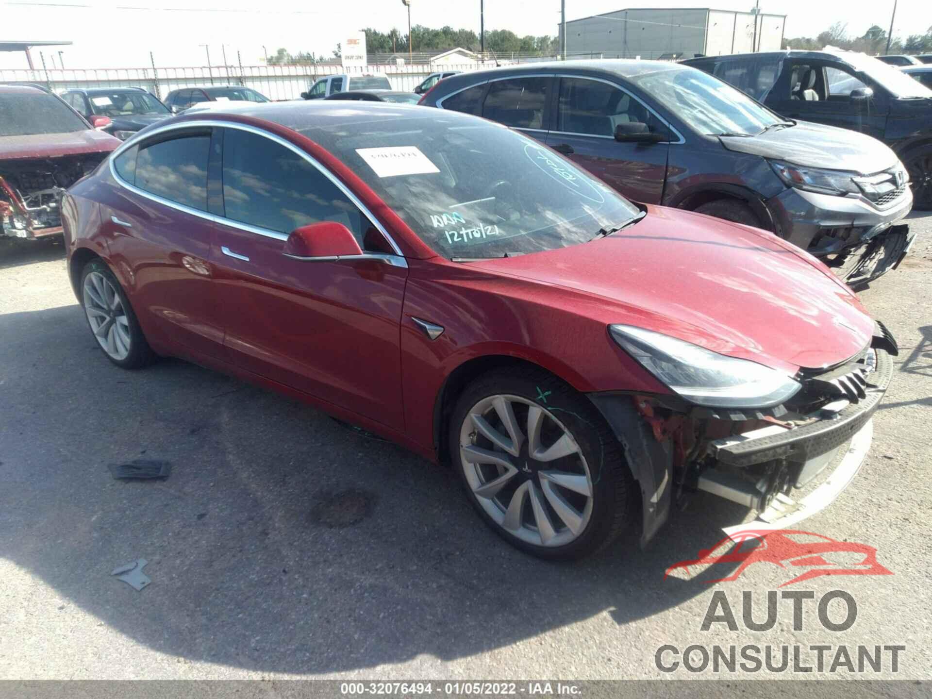 TESLA MODEL 3 2018 - 5YJ3E1EA0JF008009