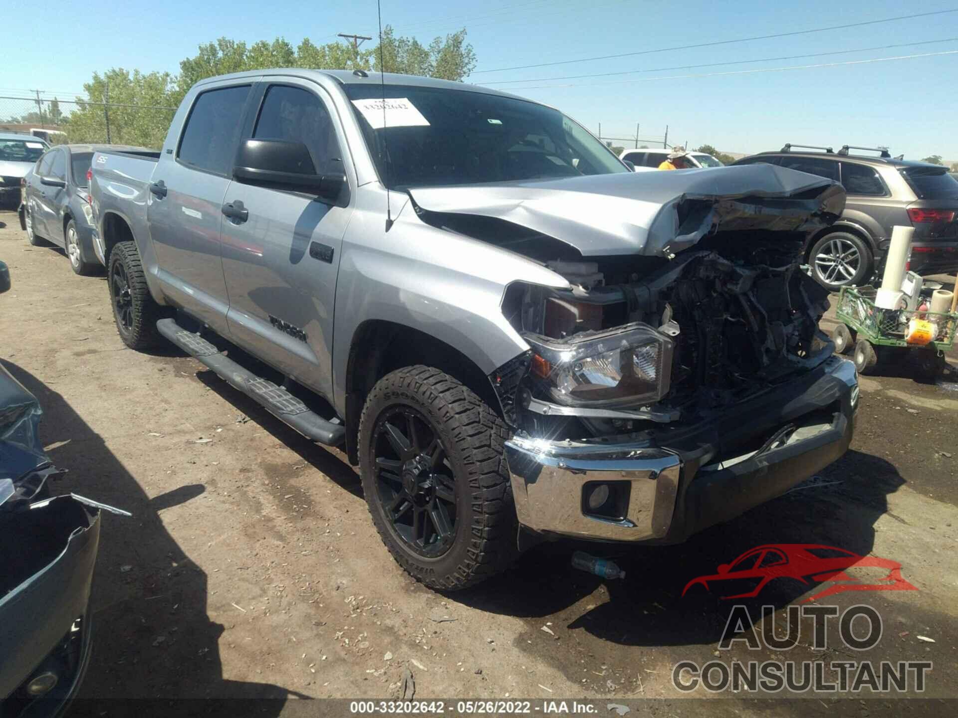 TOYOTA TUNDRA 4WD 2019 - 5TFDW5F19KX849521