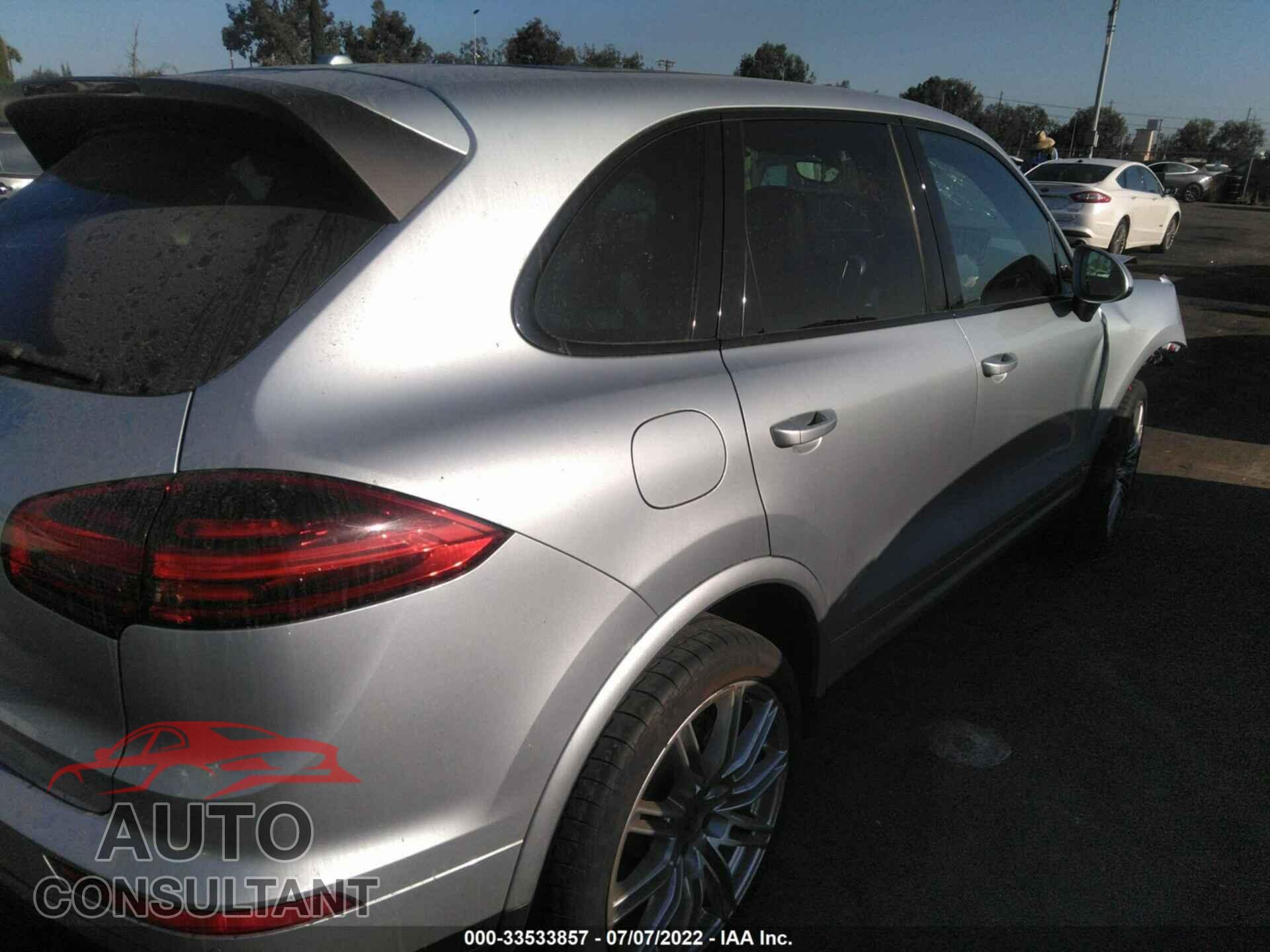 PORSCHE CAYENNE 2017 - WP1AA2A28HKA85097