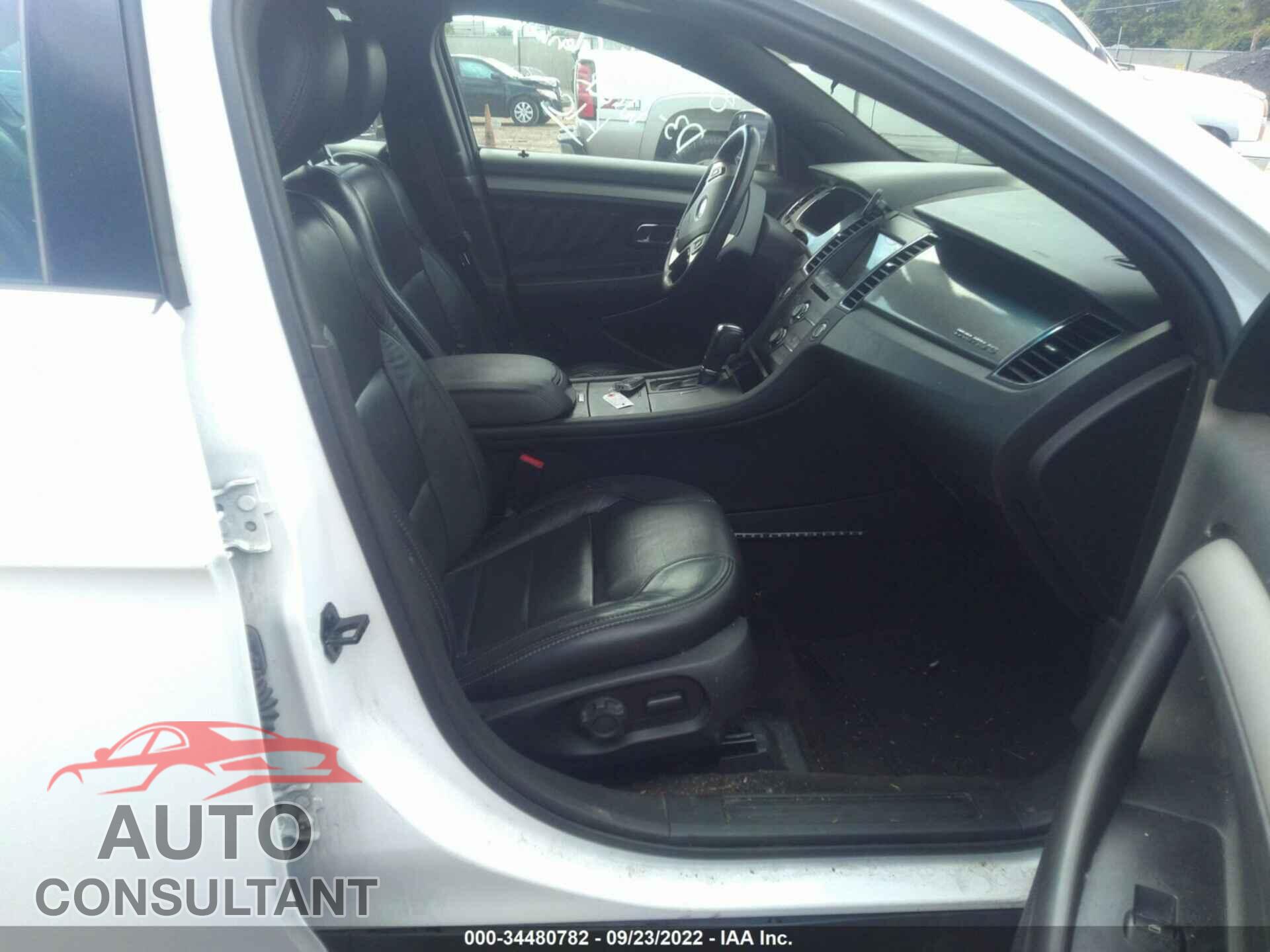 FORD TAURUS 2016 - 1FAHP2E84GG156154