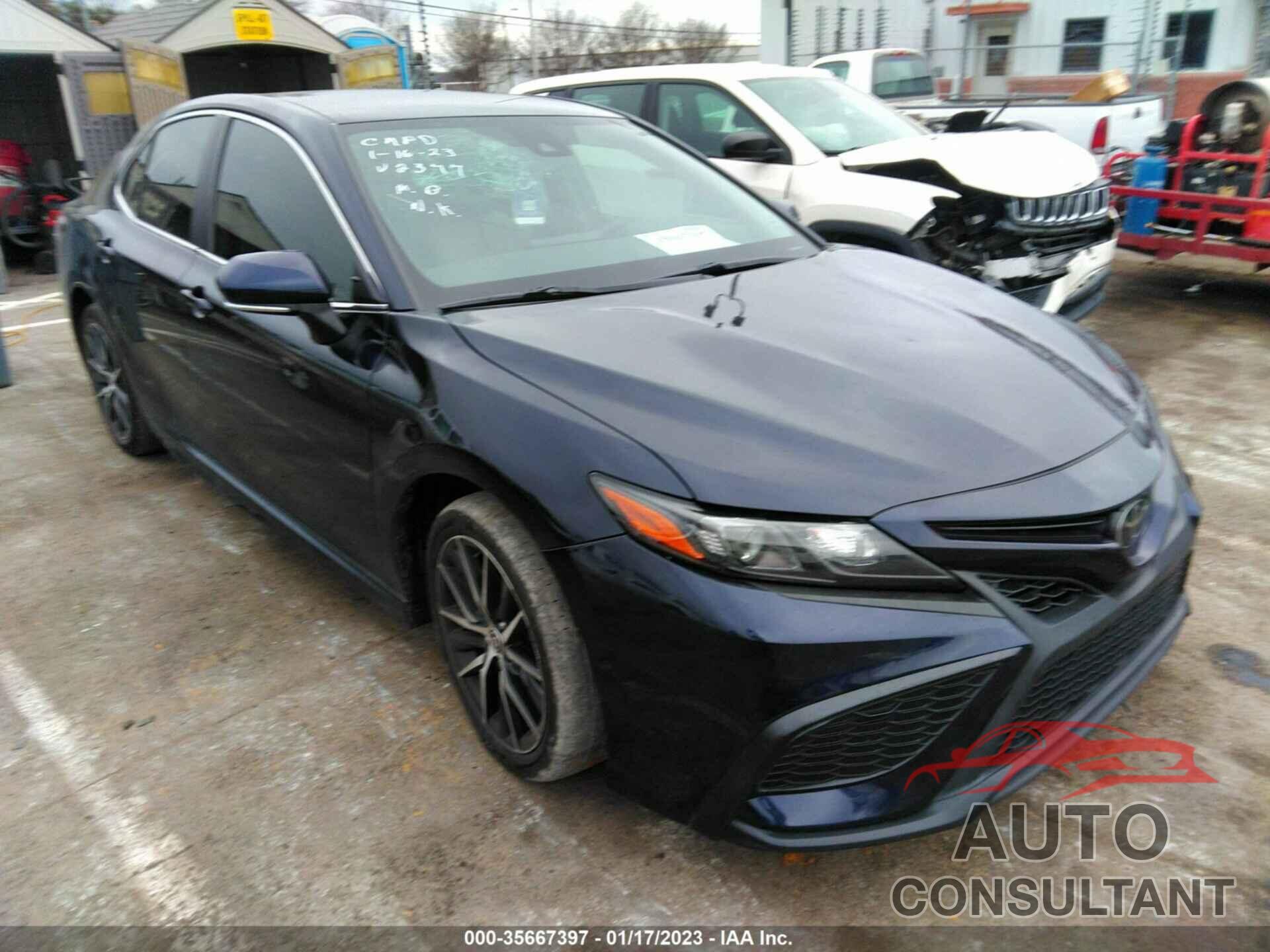 TOYOTA CAMRY 2022 - 4T1T11AK6NU642377