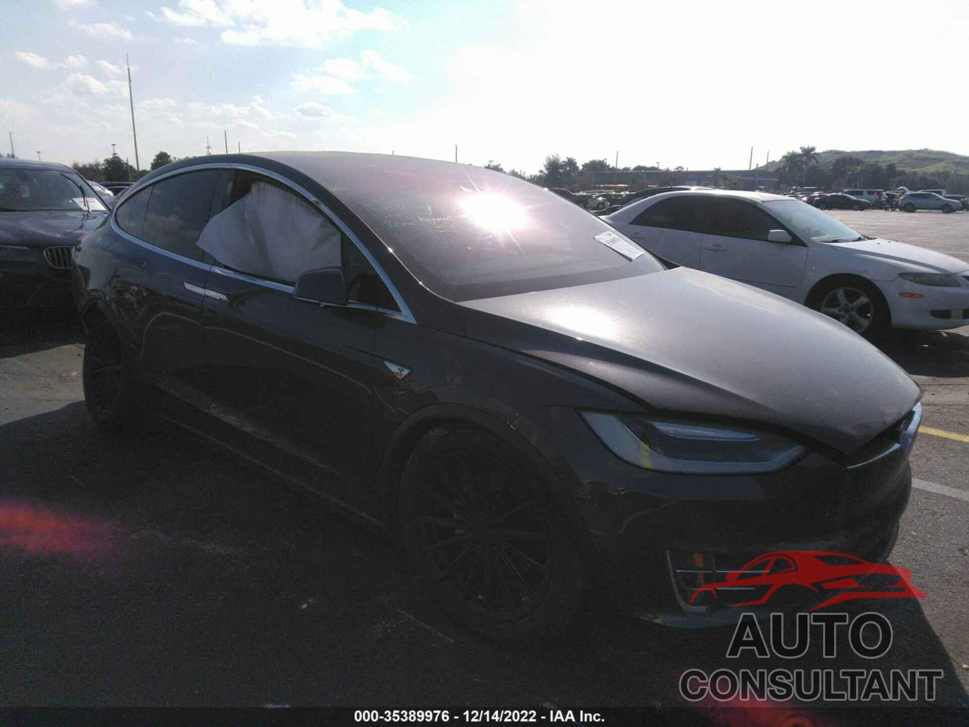 TESLA MODEL X 2016 - 5YJXCAE21GF006570