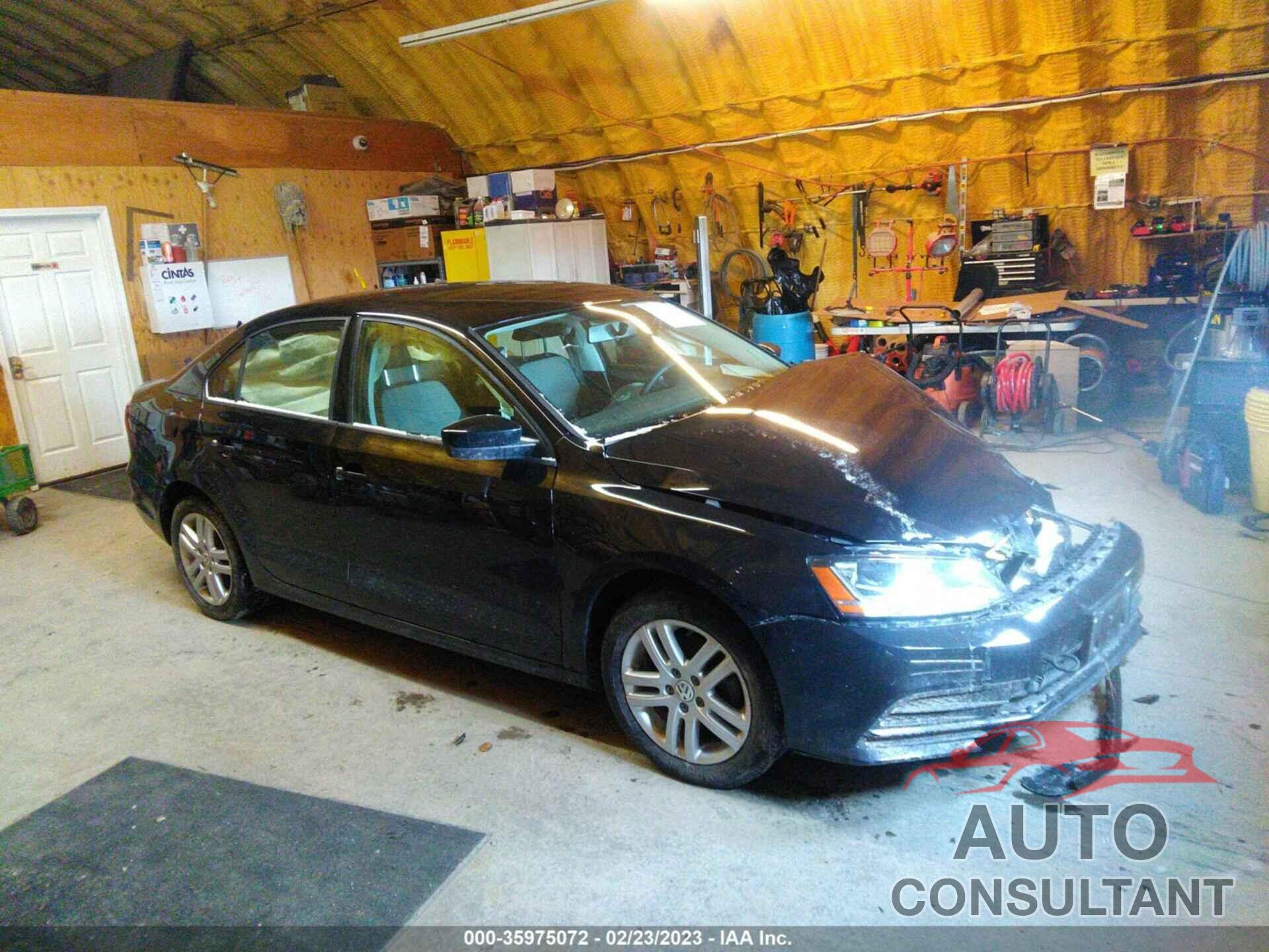 VOLKSWAGEN JETTA 2018 - 3VW2B7AJ3JM222787