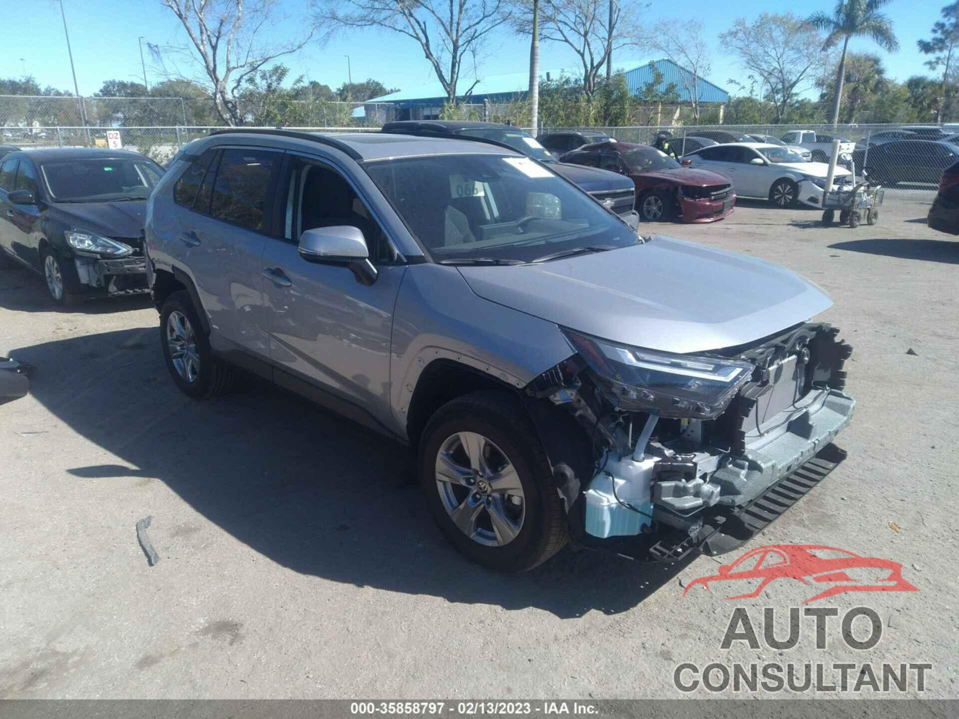 TOYOTA RAV4 2023 - 2T3W1RFV0PW240282