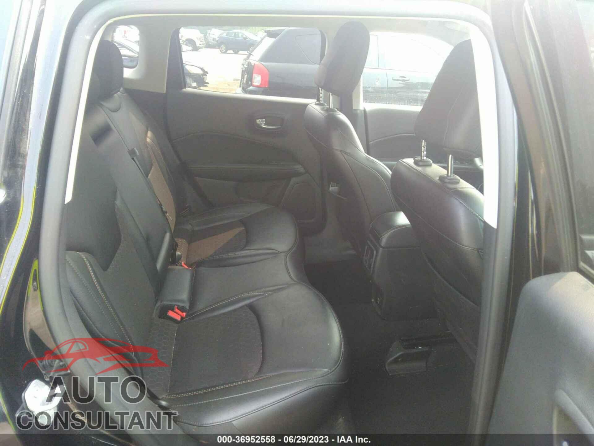 JEEP COMPASS 2021 - 3C4NJDBBXMT551747