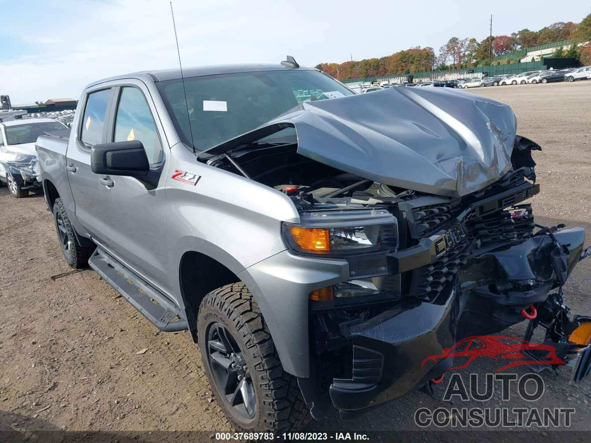 CHEVROLET SILVERADO 1500 2021 - 1GCPYCEH7MZ437941