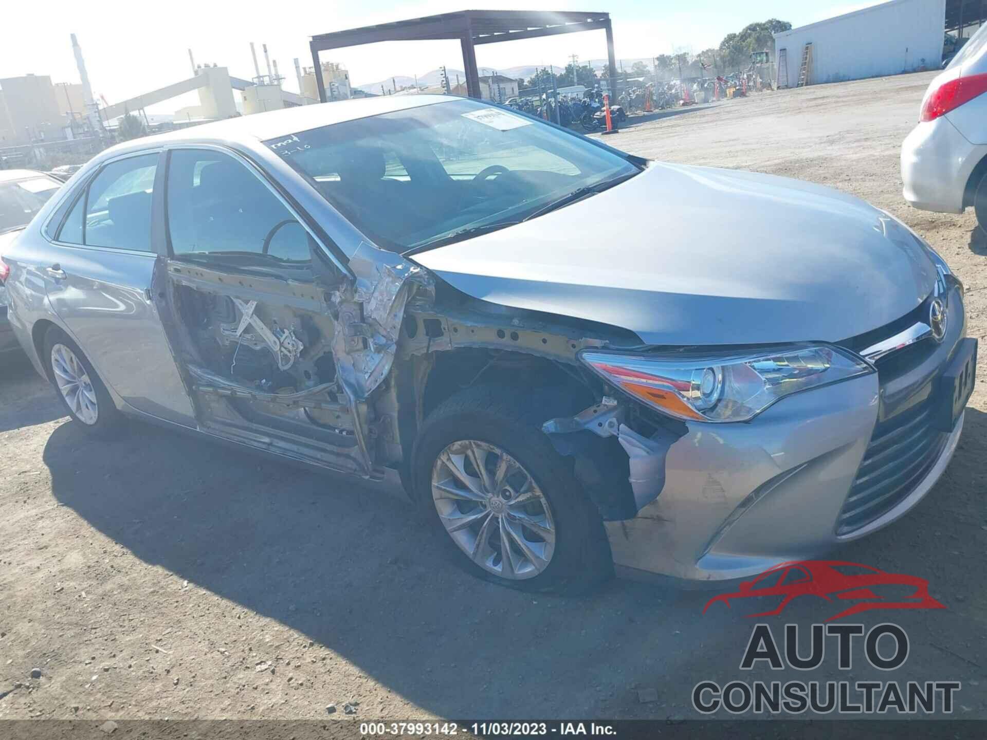 TOYOTA CAMRY 2016 - 4T4BF1FK1GR535641