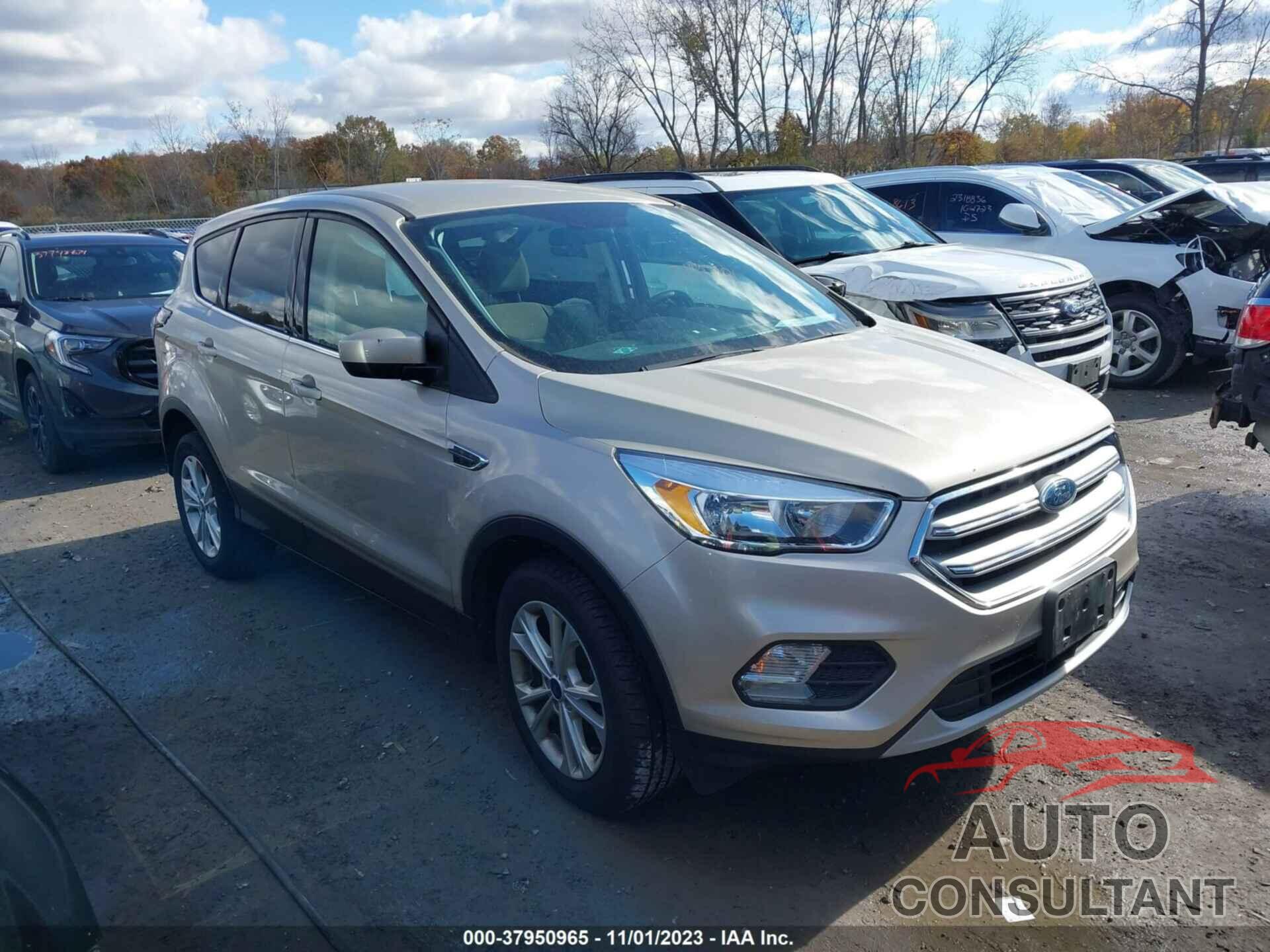 FORD ESCAPE 2017 - 1FMCU0GD1HUE66952