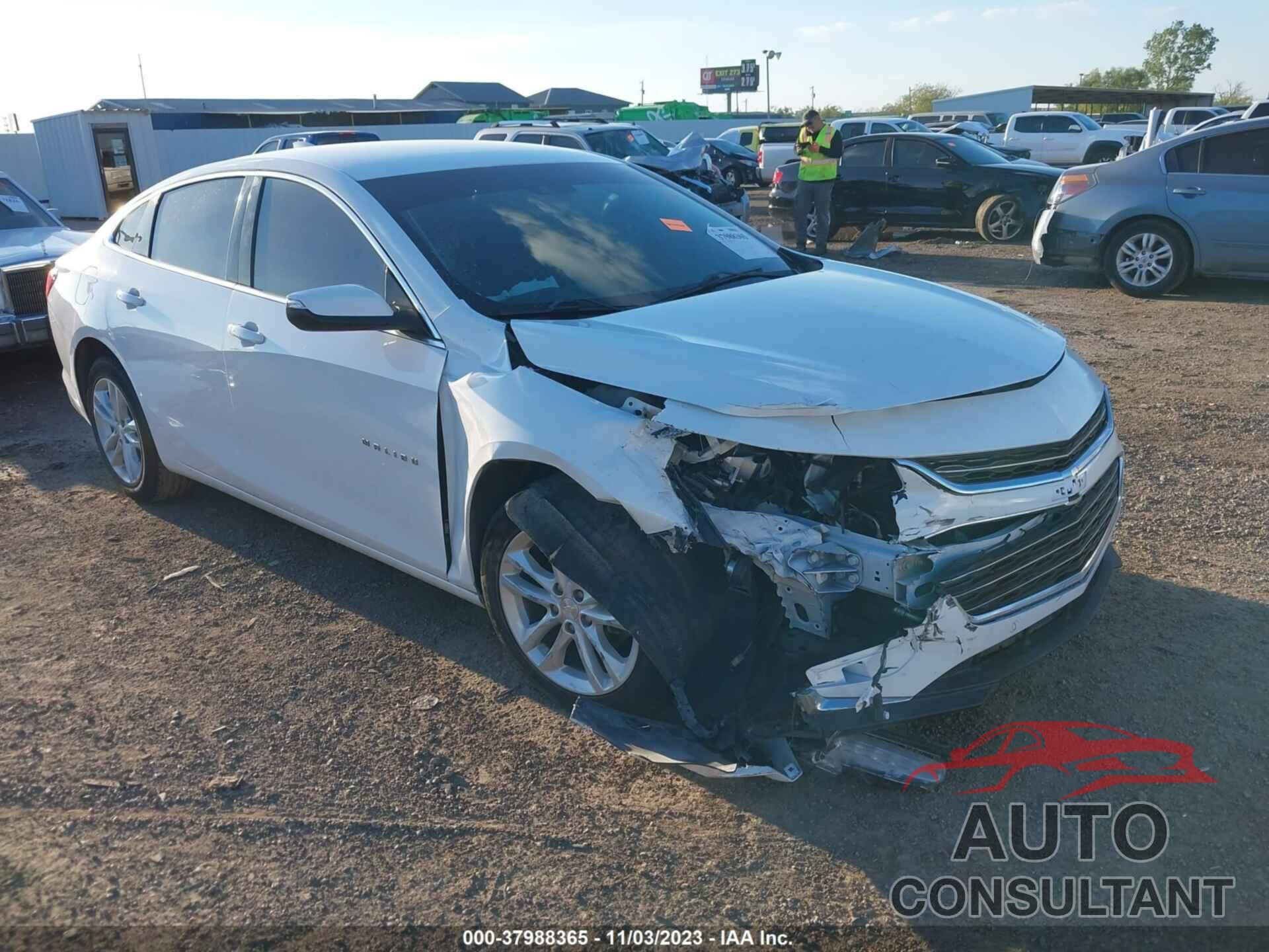 CHEVROLET MALIBU 2018 - 1G1ZD5ST0JF229009