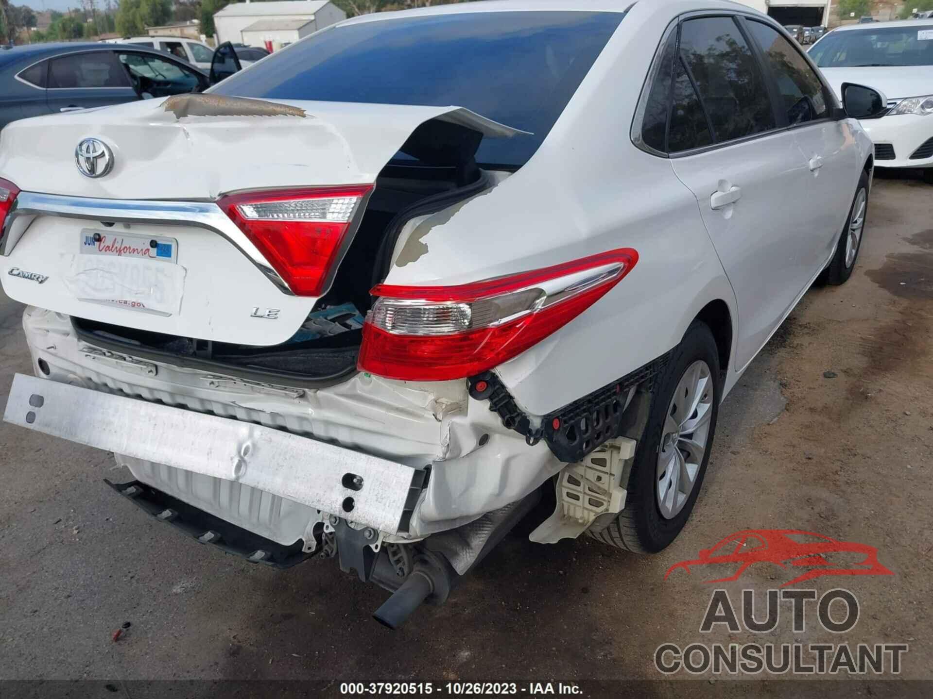 TOYOTA CAMRY 2016 - 4T4BF1FK2GR569667