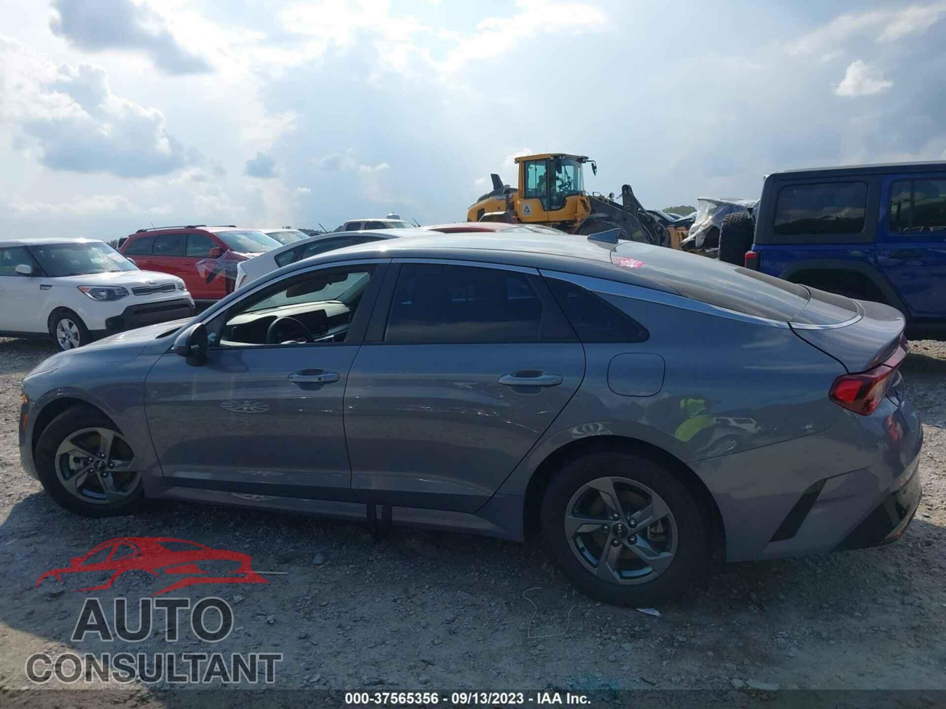 KIA K5 2022 - 5XXG14J29NG088409