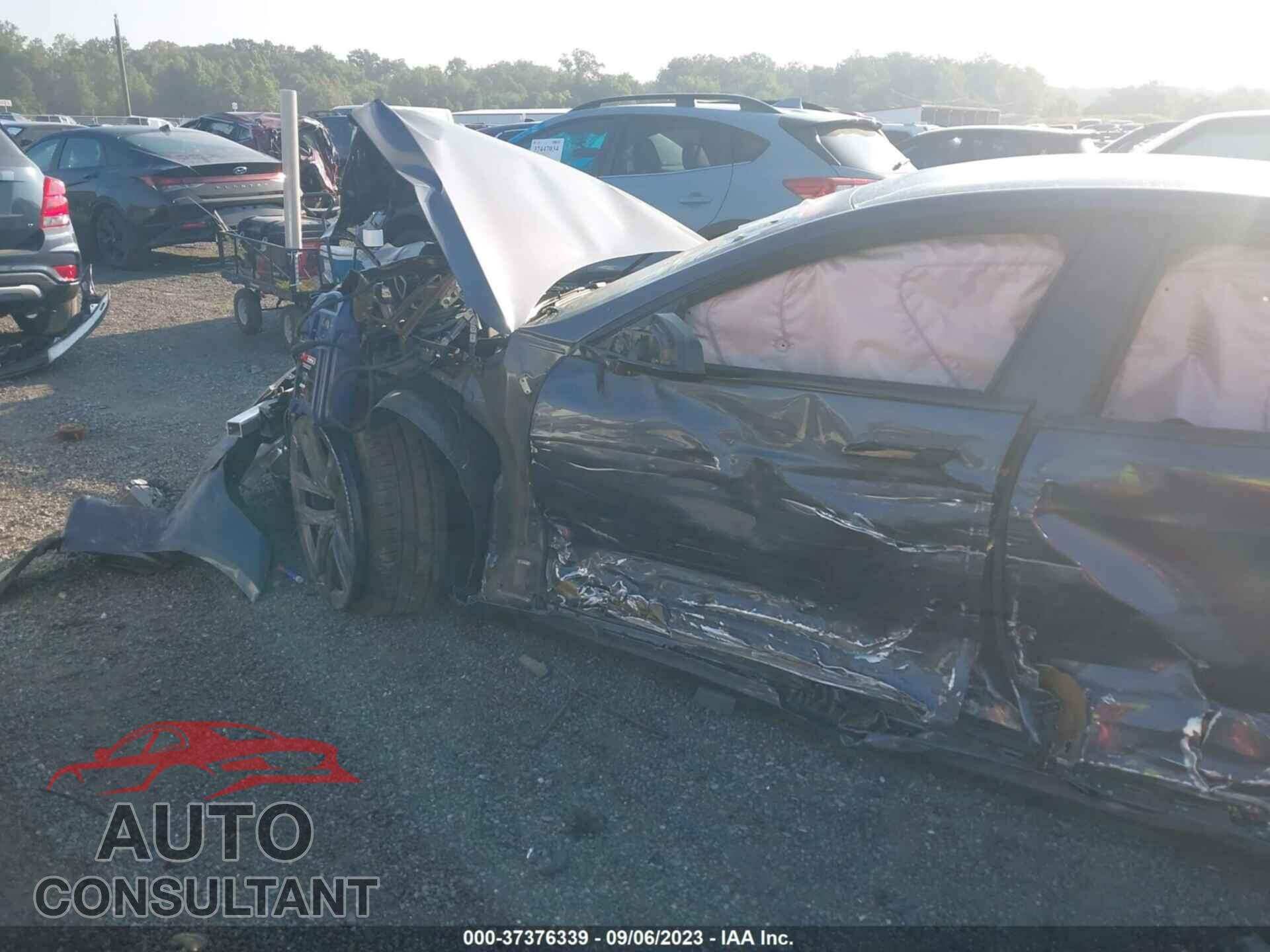 TESLA MODEL S 2023 - 5YJSA1E67PF519762