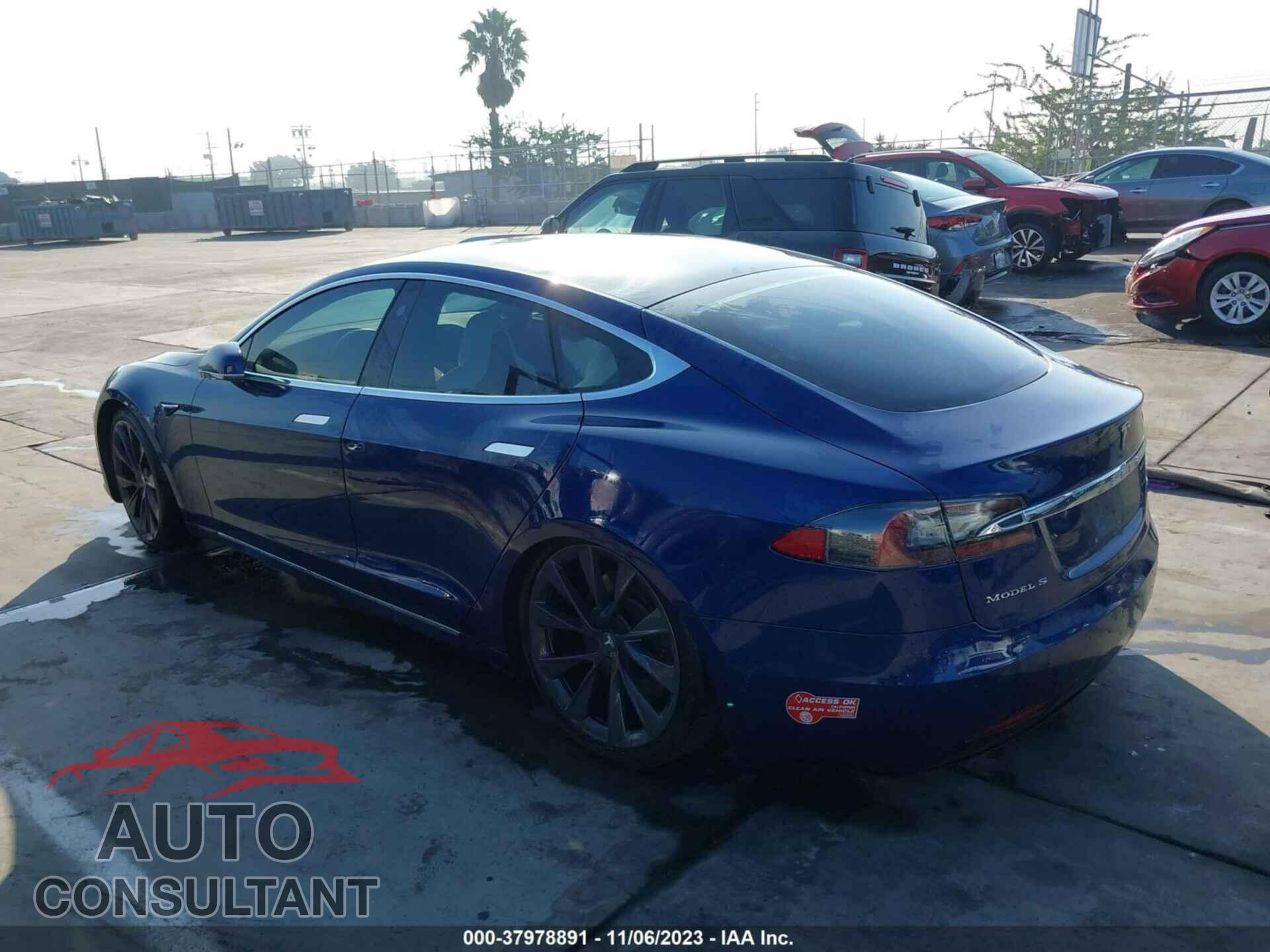TESLA MODEL S 2018 - 5YJSA1E20JF260469