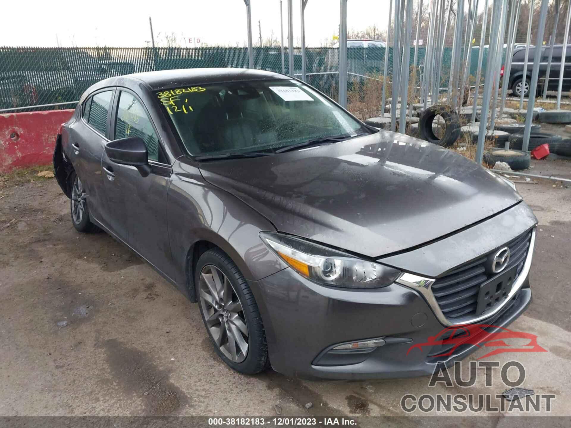 MAZDA MAZDA3 2018 - 3MZBN1L35JM205508