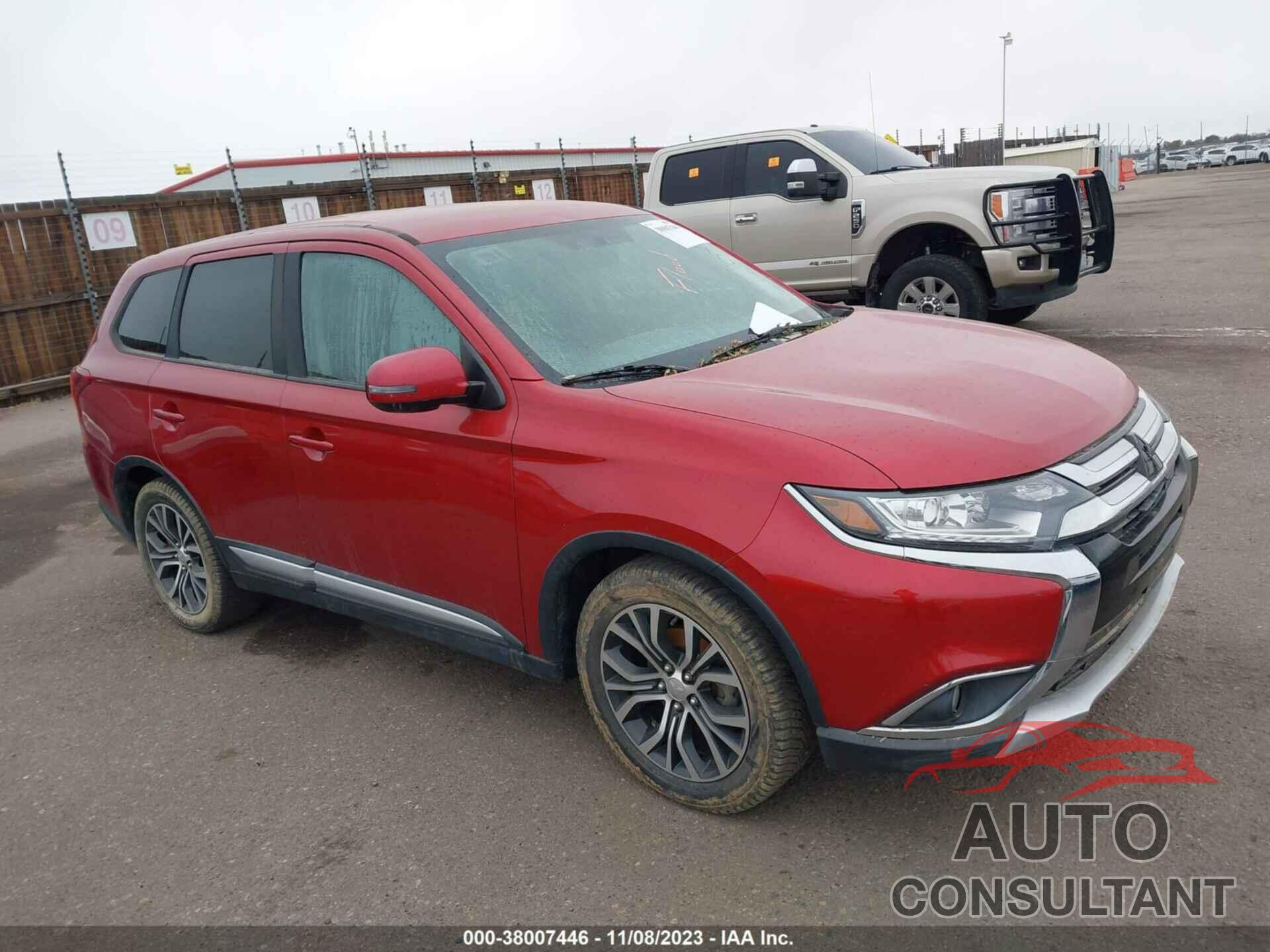 MITSUBISHI OUTLANDER 2018 - JA4AZ3A33JZ038687
