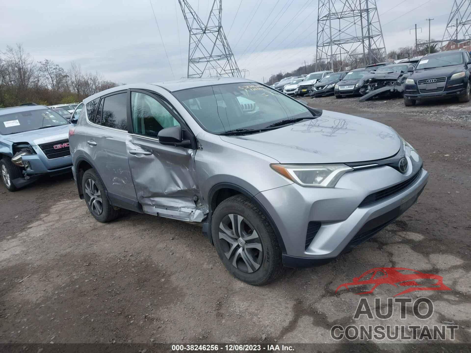 TOYOTA RAV4 2018 - 2T3BFREV1JW729444