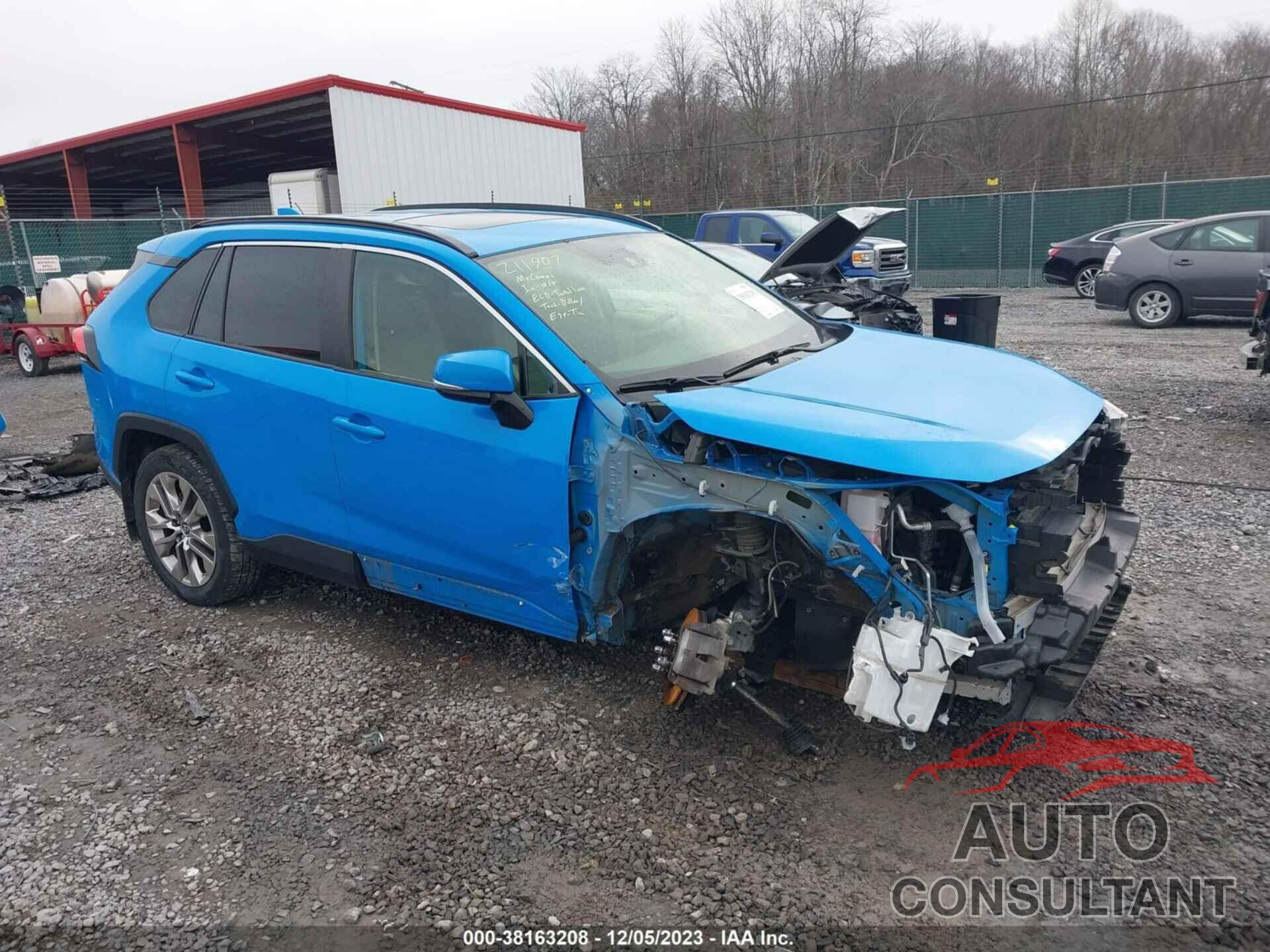 TOYOTA RAV4 2019 - JTMA1RFV0KD018468