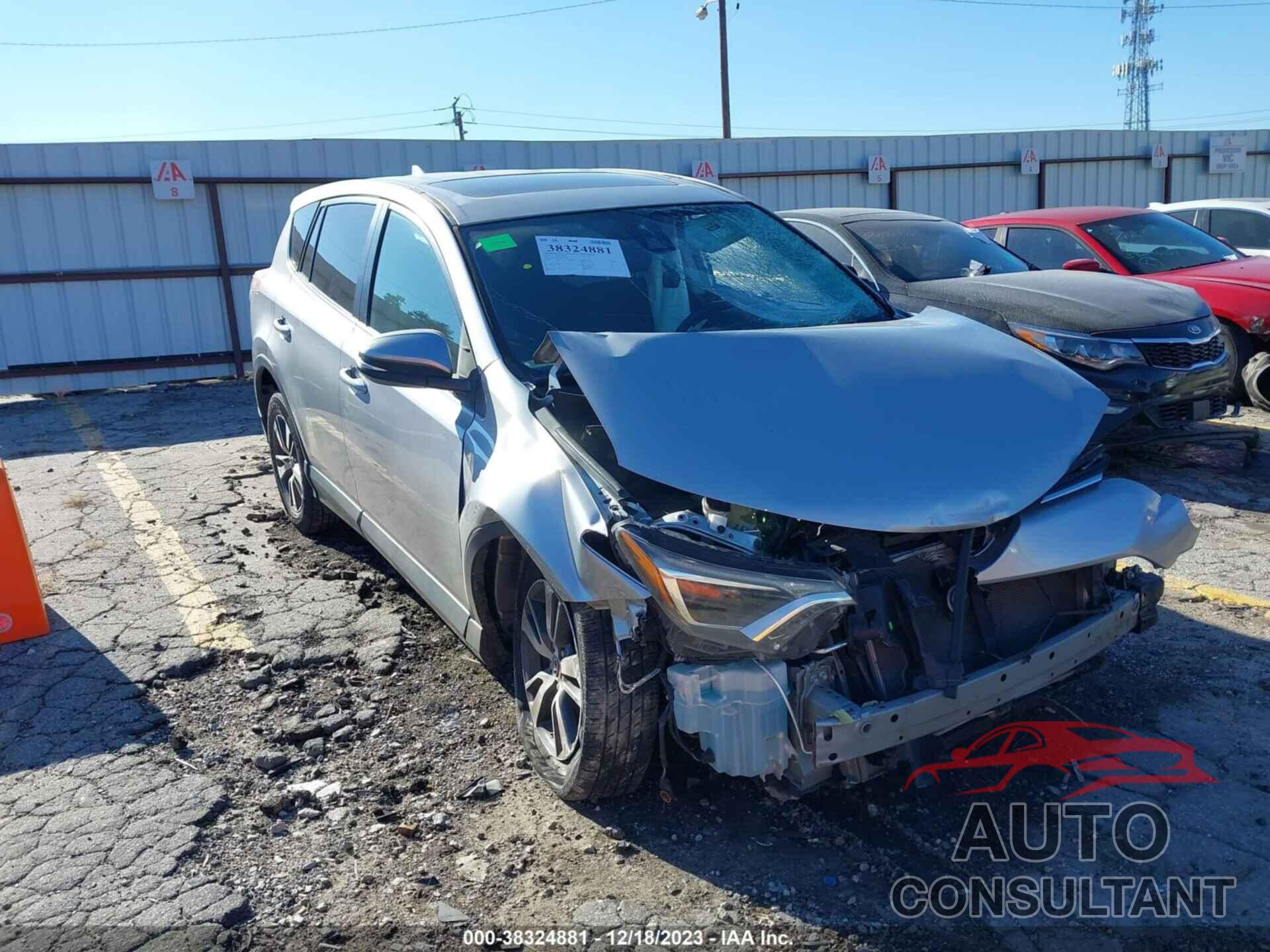 TOYOTA RAV4 2018 - 2T3RFREV0JW803497