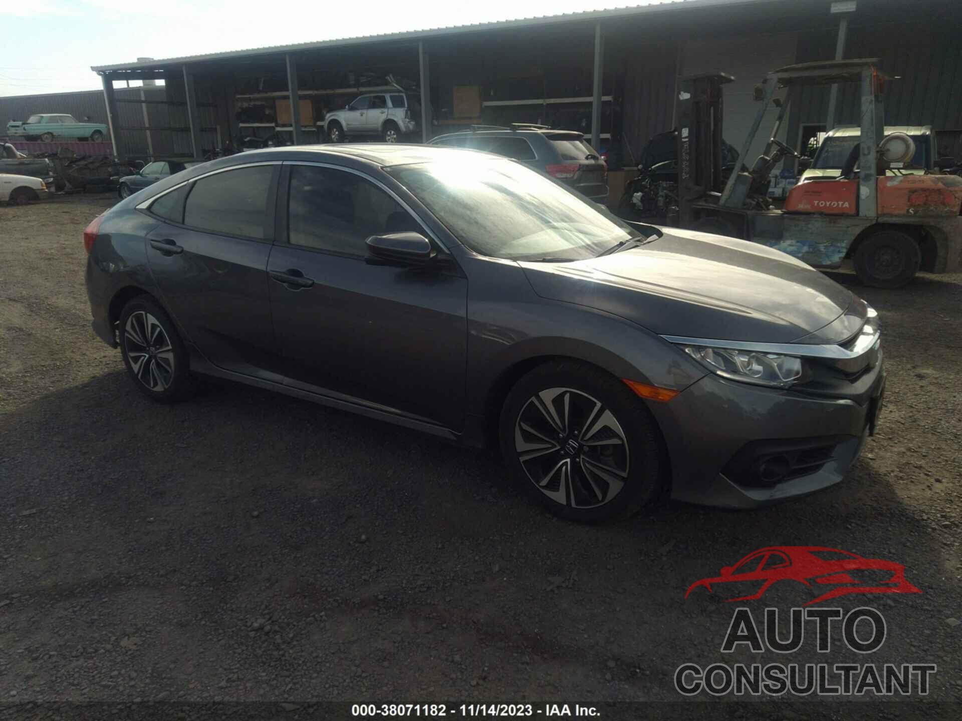 HONDA CIVIC 2018 - JHMFC1F79JX038572