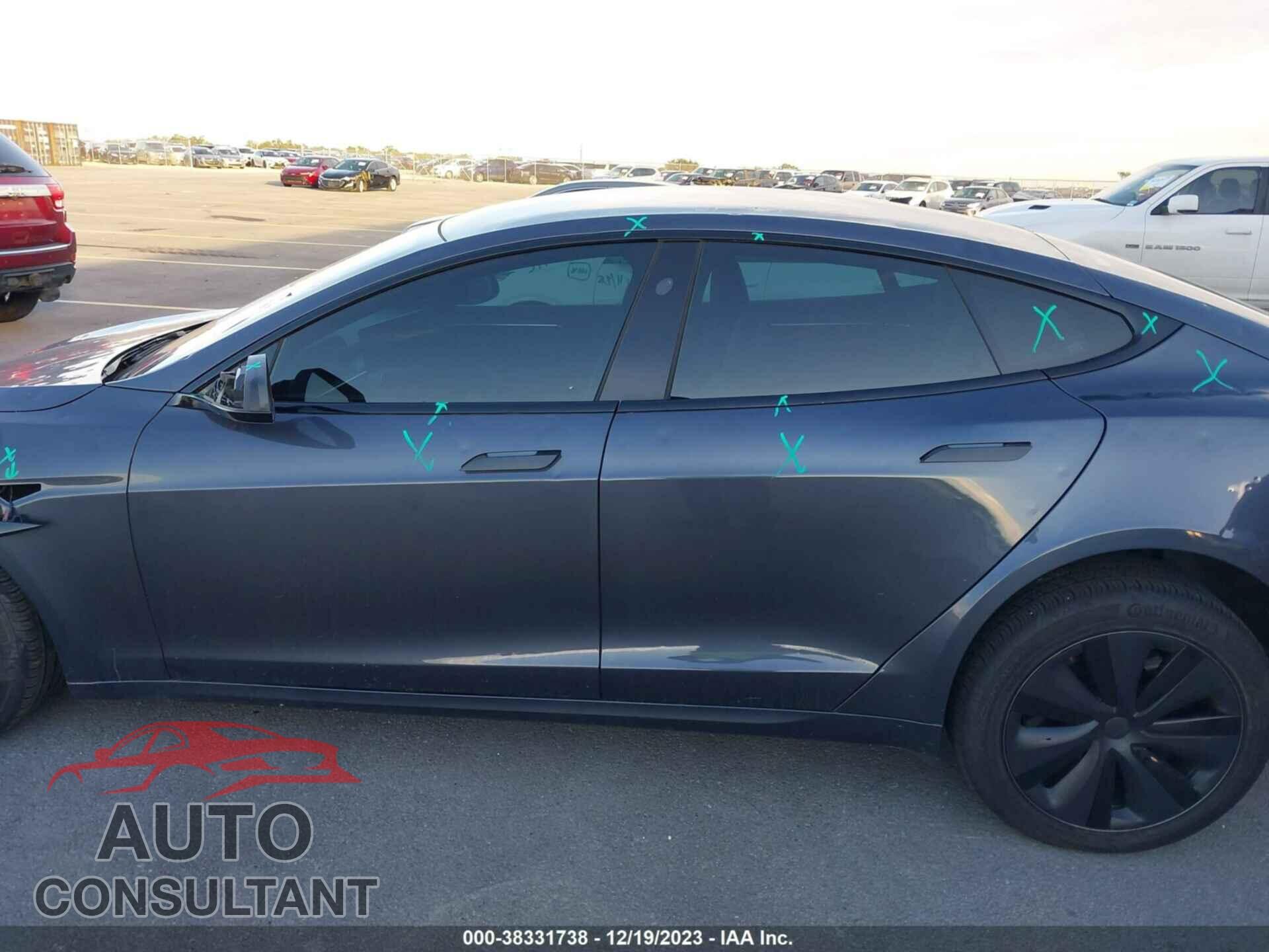 TESLA MODEL S 2023 - 5YJSA1E55PF502322