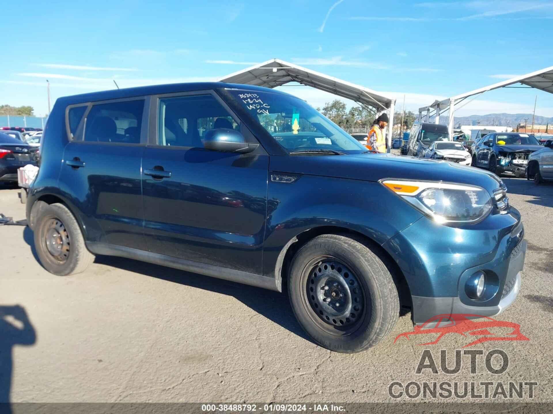 KIA SOUL 2017 - KNDJP3A51H7418825