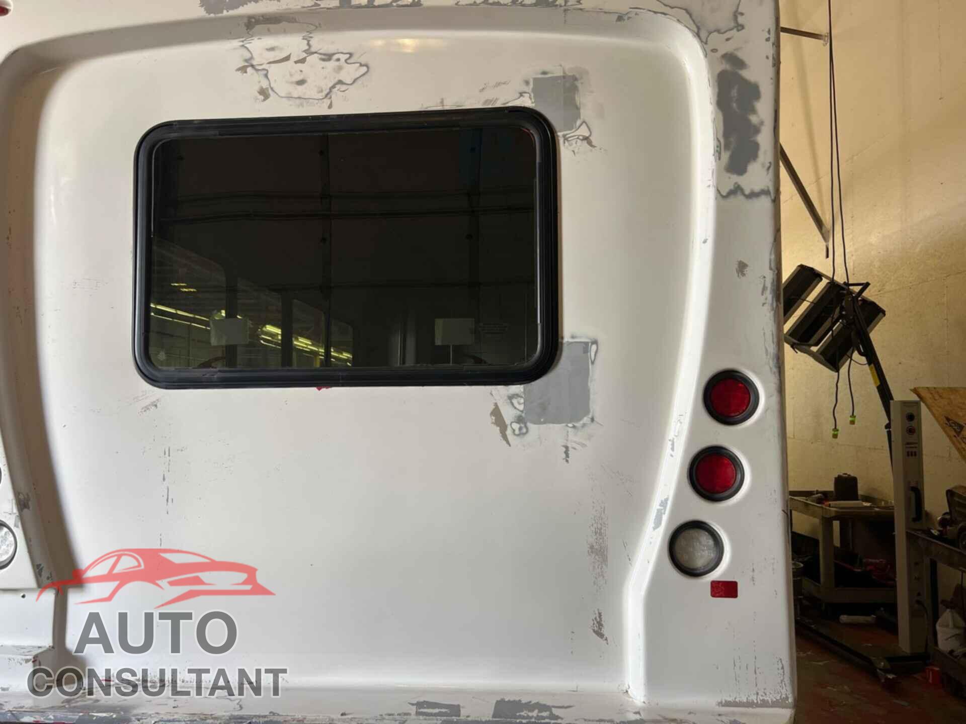 FORD E-450 CUTAWAY 2019 - 1FDFE4FS9KDC37492